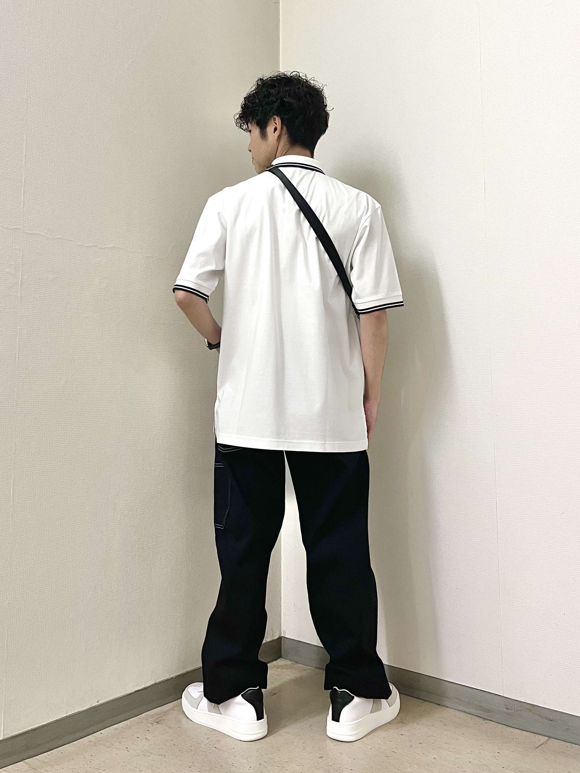 URAさんの「TAKEO KIKUCHI｜【BOWLER HAT LABEL】アイスクリアコットン ボーラーハットウォーカー ポロシャツ」を使ったコーディネート