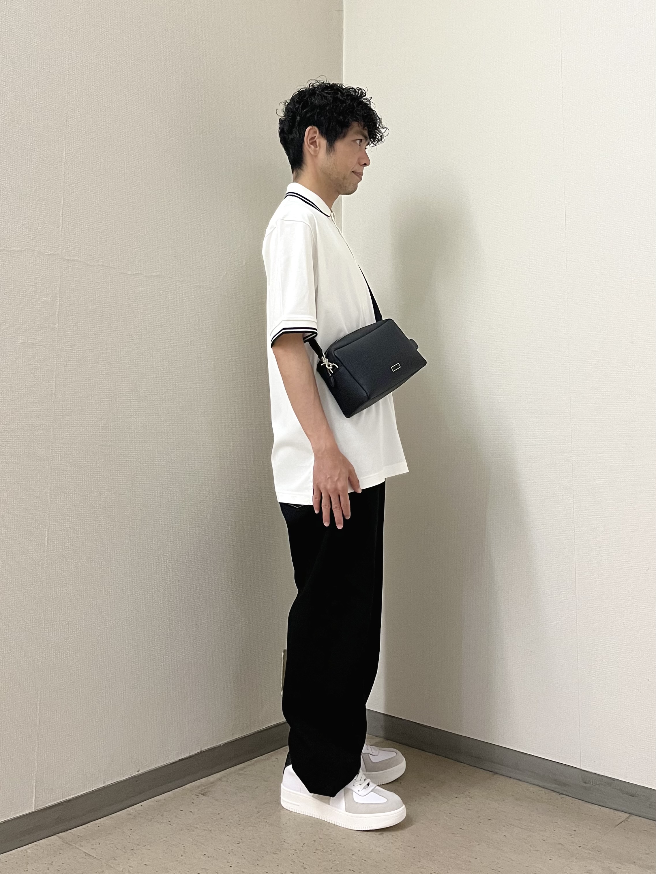 URAさんの「TAKEO KIKUCHI｜【BOWLER HAT LABEL】アイスクリアコットン ボーラーハットウォーカー ポロシャツ」を使ったコーディネート