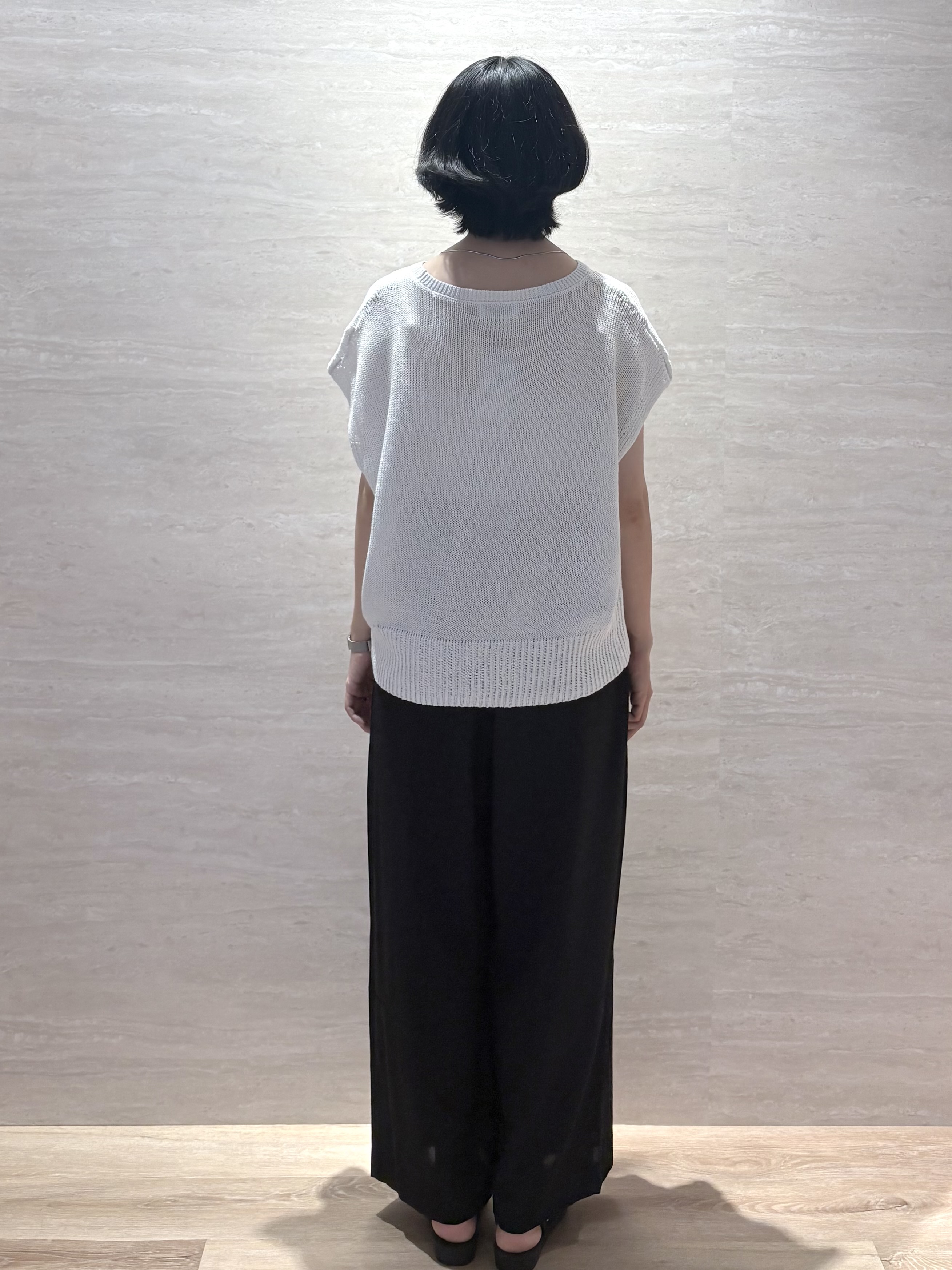 JIMAさんの「OPAQUE.CLIP｜ラメメッシュ フレンチスリーブニット【洗濯機OK】」を使ったコーディネート