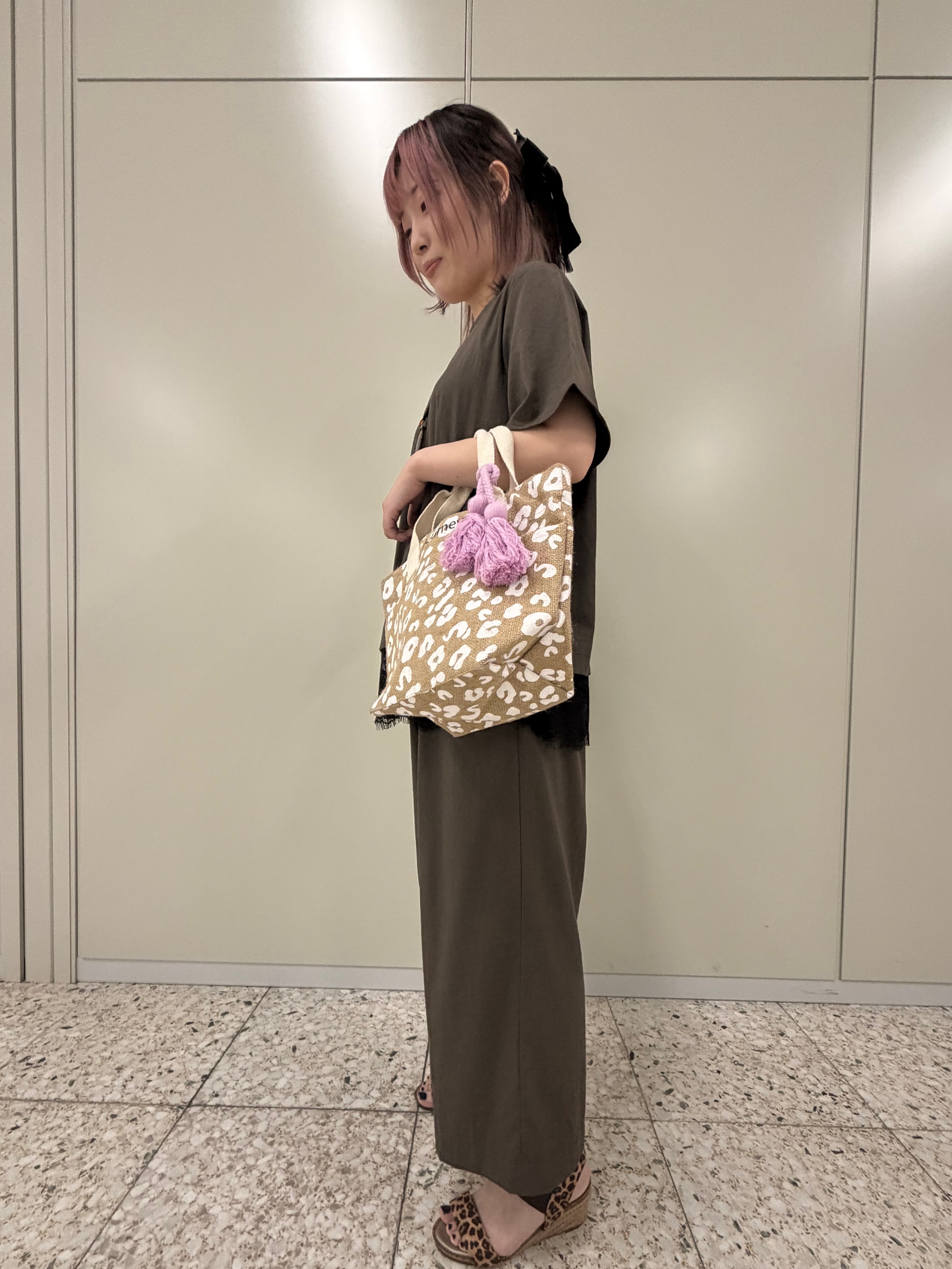ひよりん⭐️さんの「SHOO･LA･RUE｜【S-LL/洗濯機可】軽凛(かろりん)ひんやり スキッパー裾レースブラウス」を使ったコーディネート