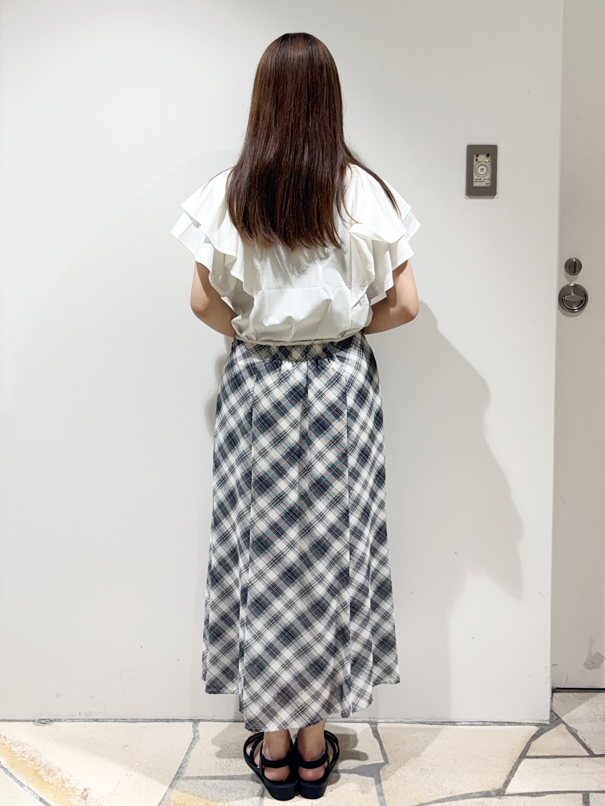 みあたんさんの「index｜【接触冷感】ダブルフレアキーネックトップス《UVケア／洗濯機OK》」を使ったコーディネート