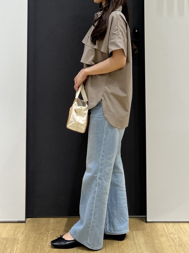 Minaさんの「Dessin｜【マシンウォッシャブル】ダブルフリルブラウス」を使ったコーディネート