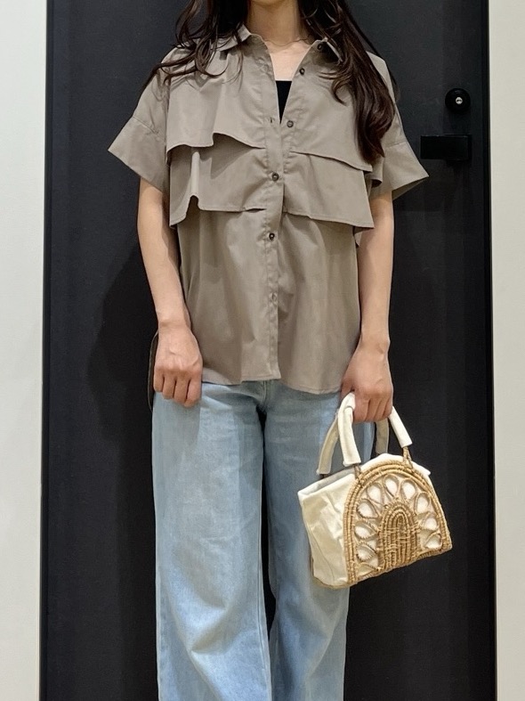 Minaさんの「Dessin｜【マシンウォッシャブル】ダブルフリルブラウス」を使ったコーディネート