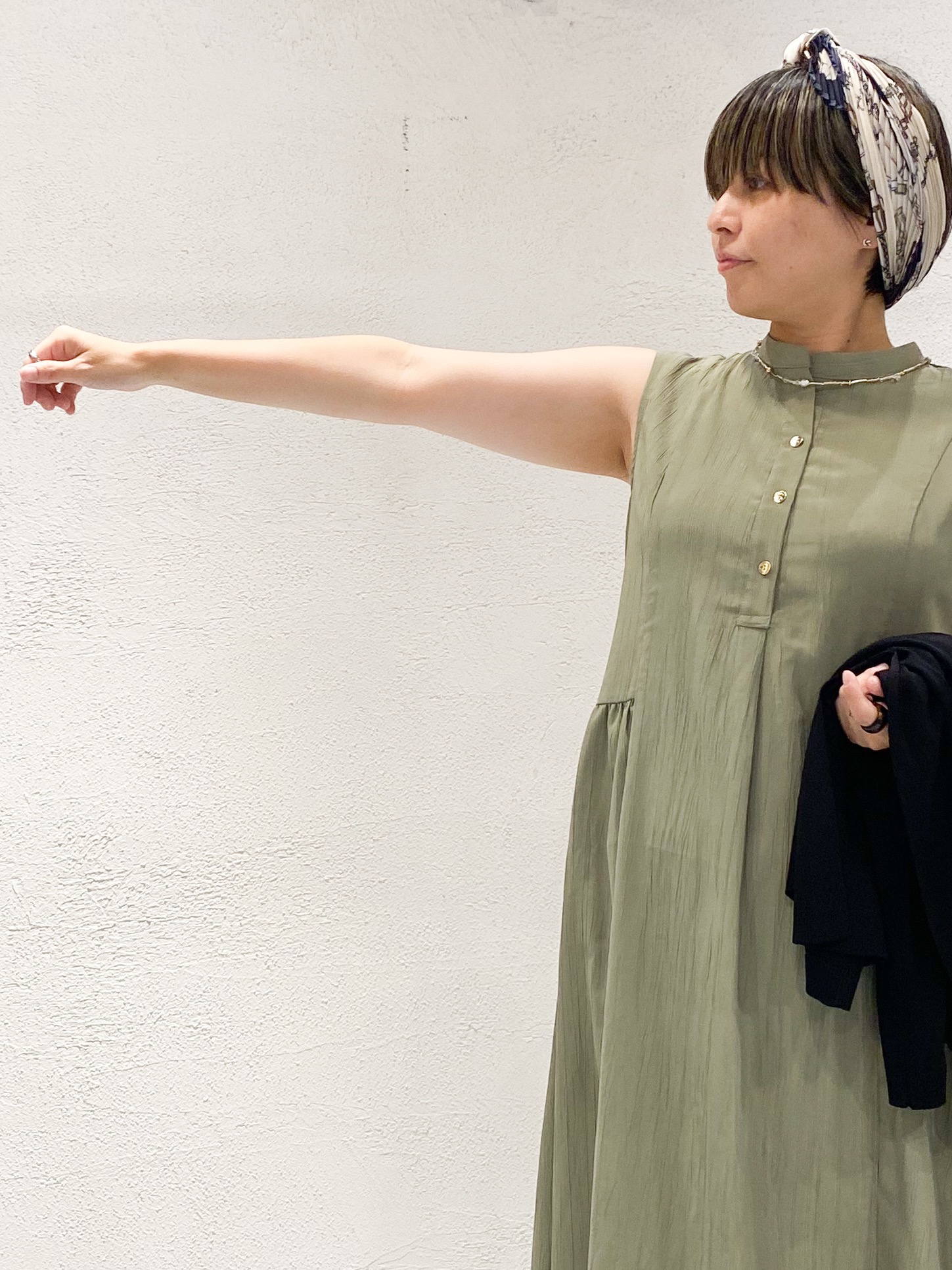 ばっちょさんの「grove｜高評価！【接触冷感／UVカットetc】ベーシックショートカーディガン」を使ったコーディネート