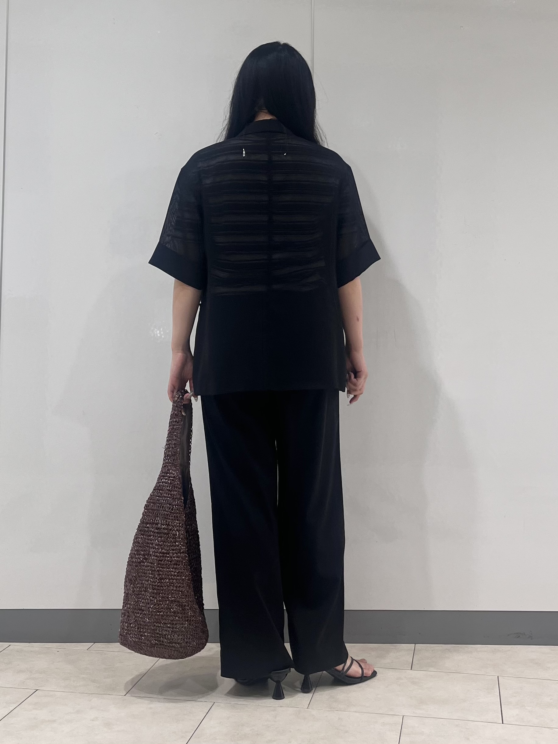 hasuさんの「INDIVI｜【洗える／メッシュ素材／SETUP可能】半袖シアージャケット」を使ったコーディネート