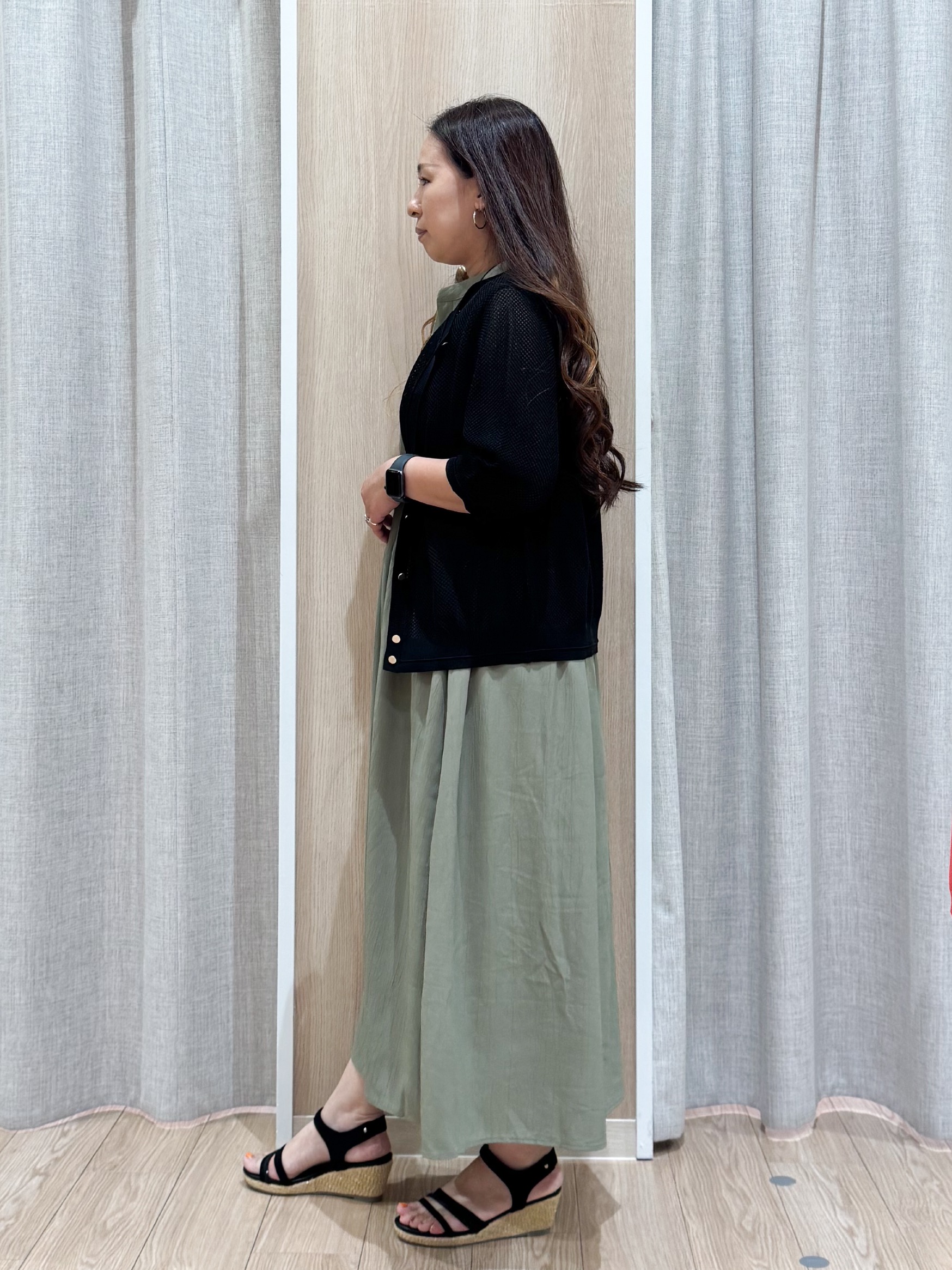 sachiさんの「grove｜【貴島明日香さん着用・洗える】透けない、大人のメッシュカーディガン」を使ったコーディネート