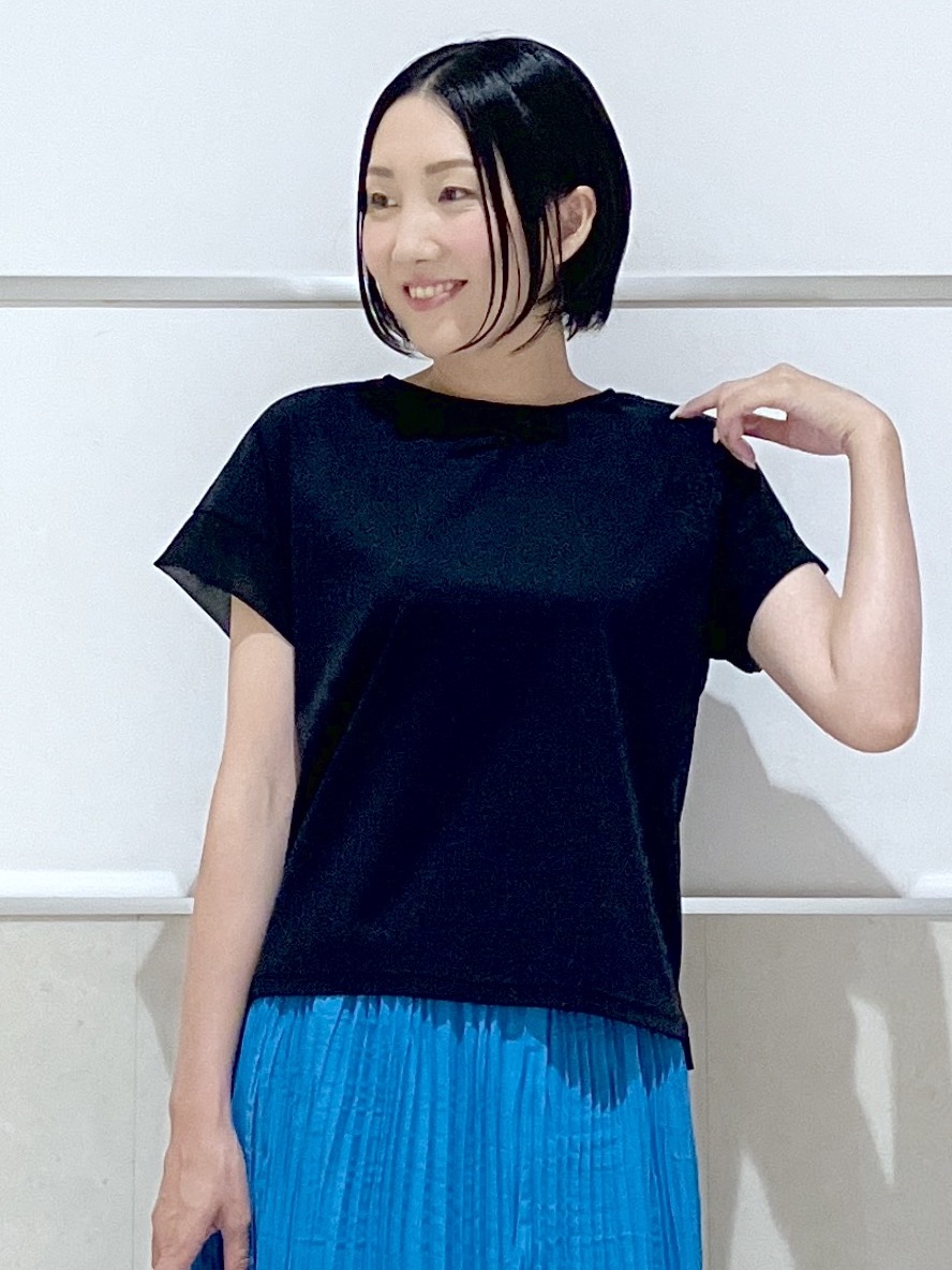 eriko さんの「Dessin｜【UVカット/接触冷感】美光沢カットソー」を使ったコーディネート