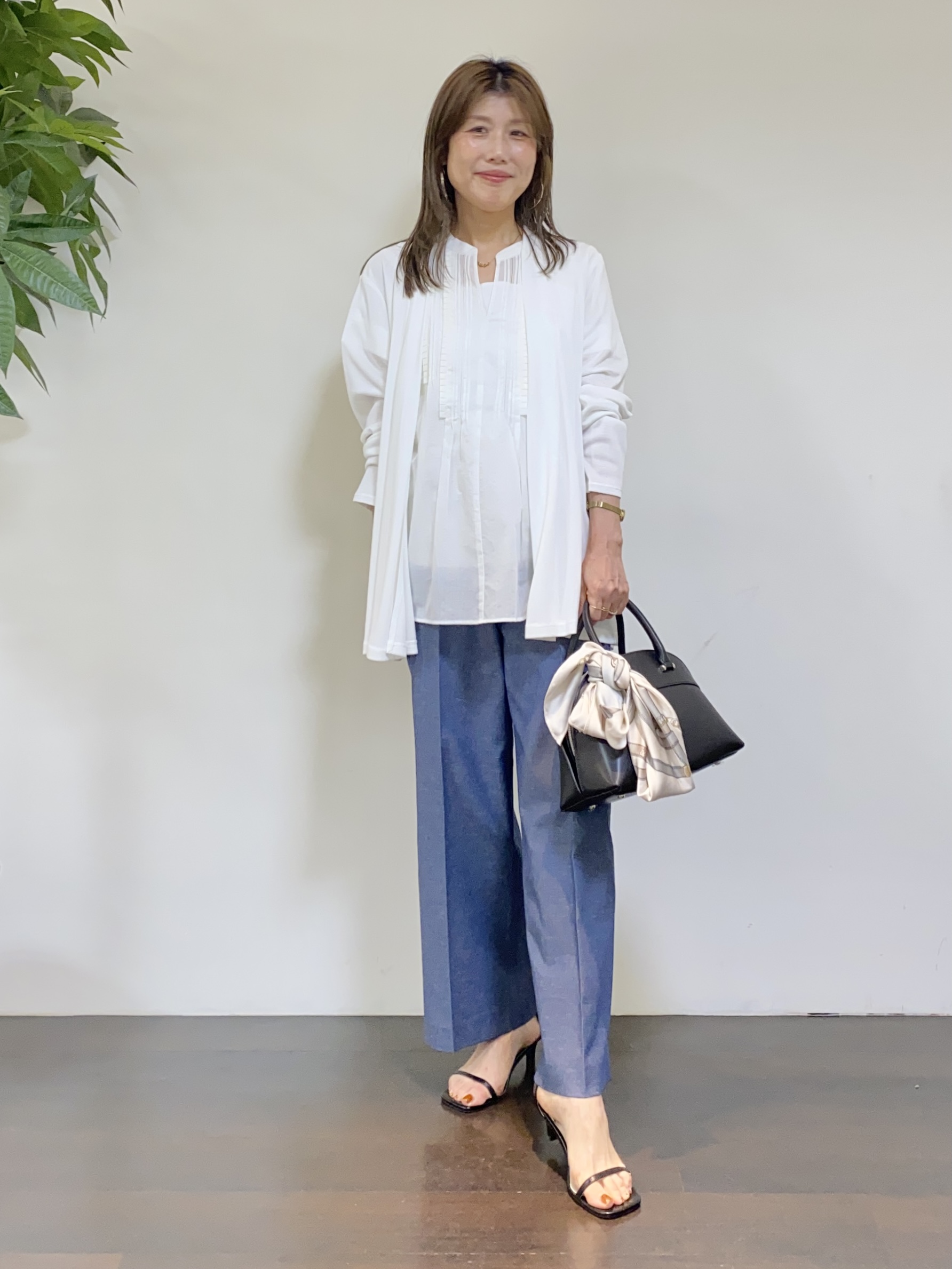 tomoさんの「UNTITLED｜【接触冷感/UVカット/遮熱機能】フライスジャージカーディガン」を使ったコーディネート