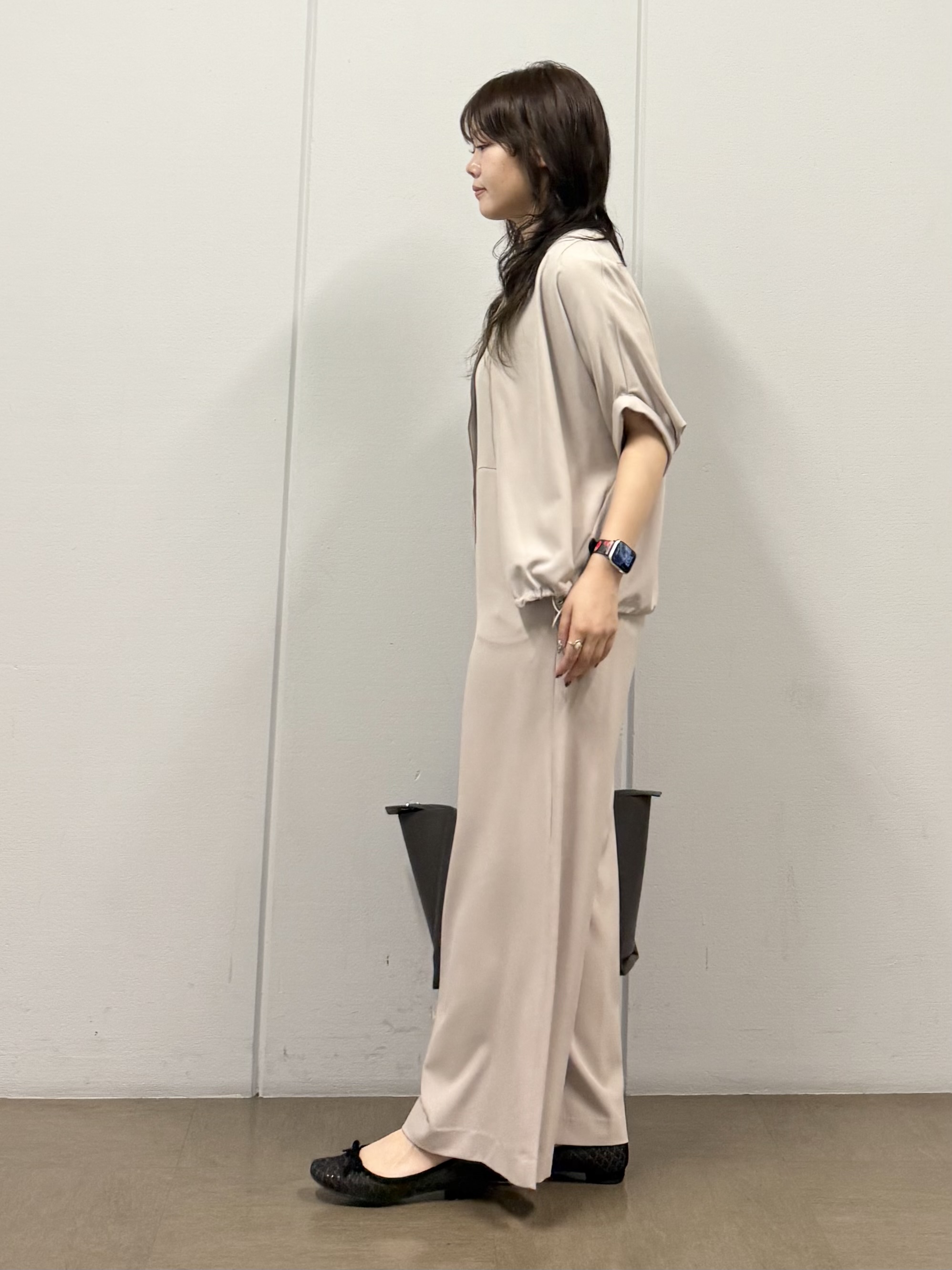 mizukiさんの「INDIVI｜【清涼感／UVケア／接触冷感】Vネックストライプブラウス」を使ったコーディネート