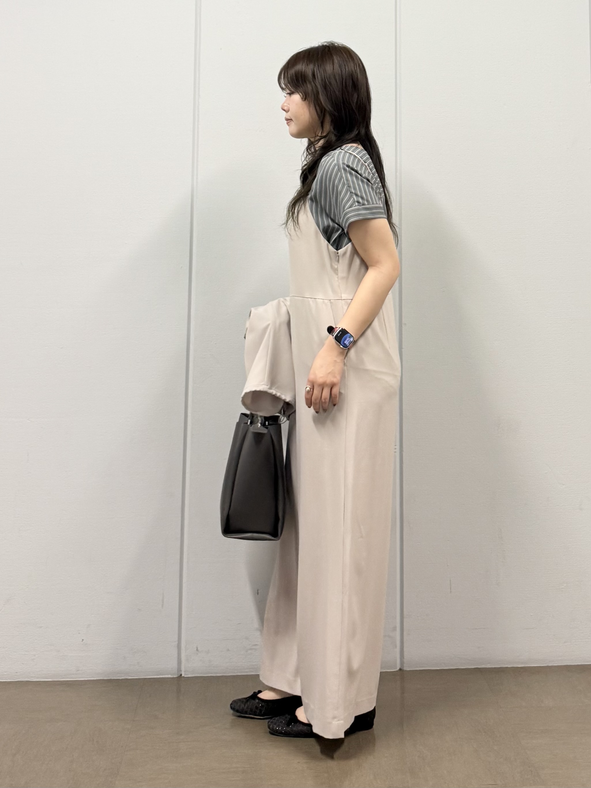 mizukiさんの「INDIVI｜【清涼感／UVケア／接触冷感】Vネックストライプブラウス」を使ったコーディネート