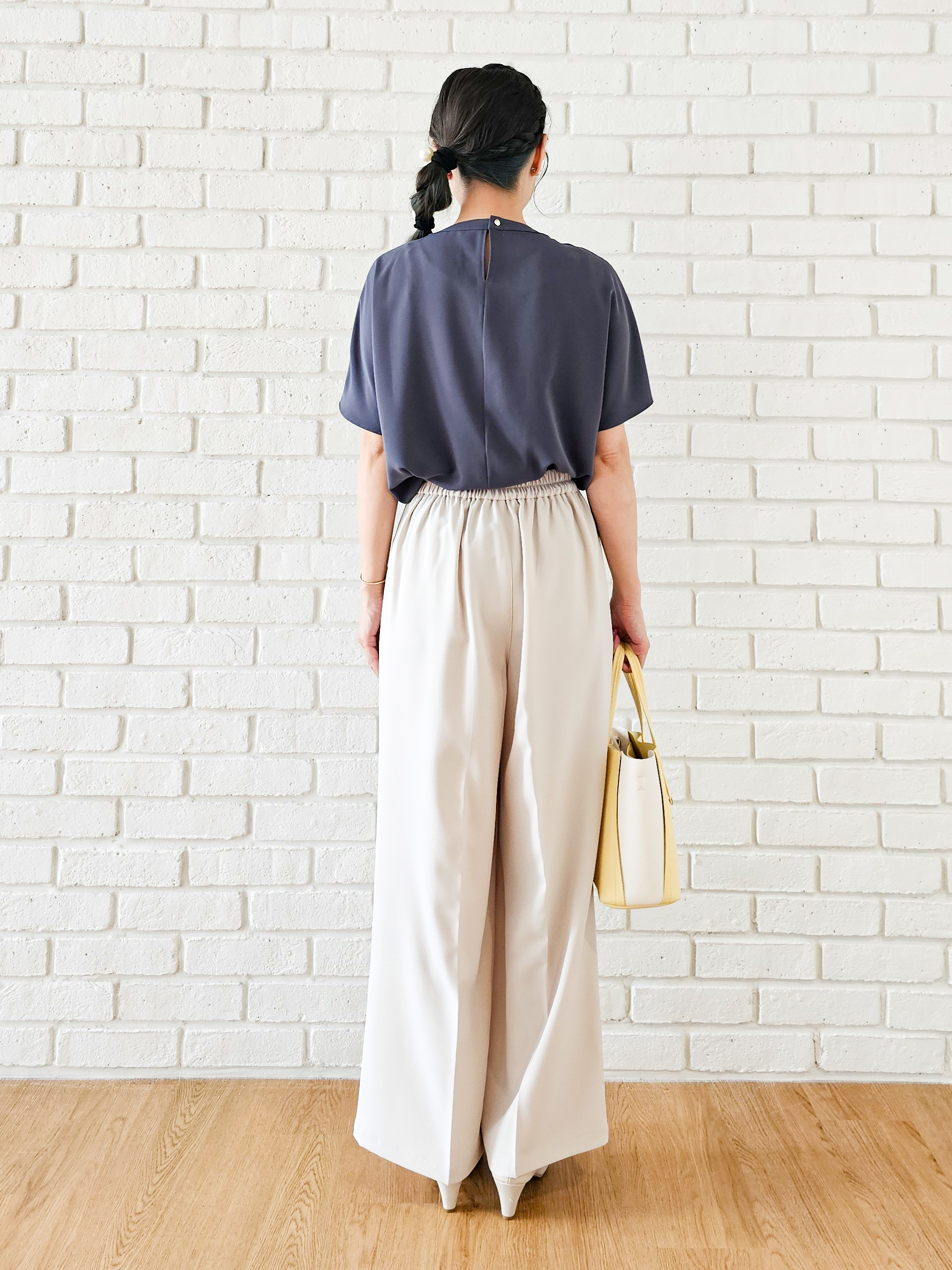 ゆゆさんの「SHOO･LA･RUE｜【ひんやり/UV/通勤】洗濯後しわになりにくい 上品配色ブラウス」を使ったコーディネート