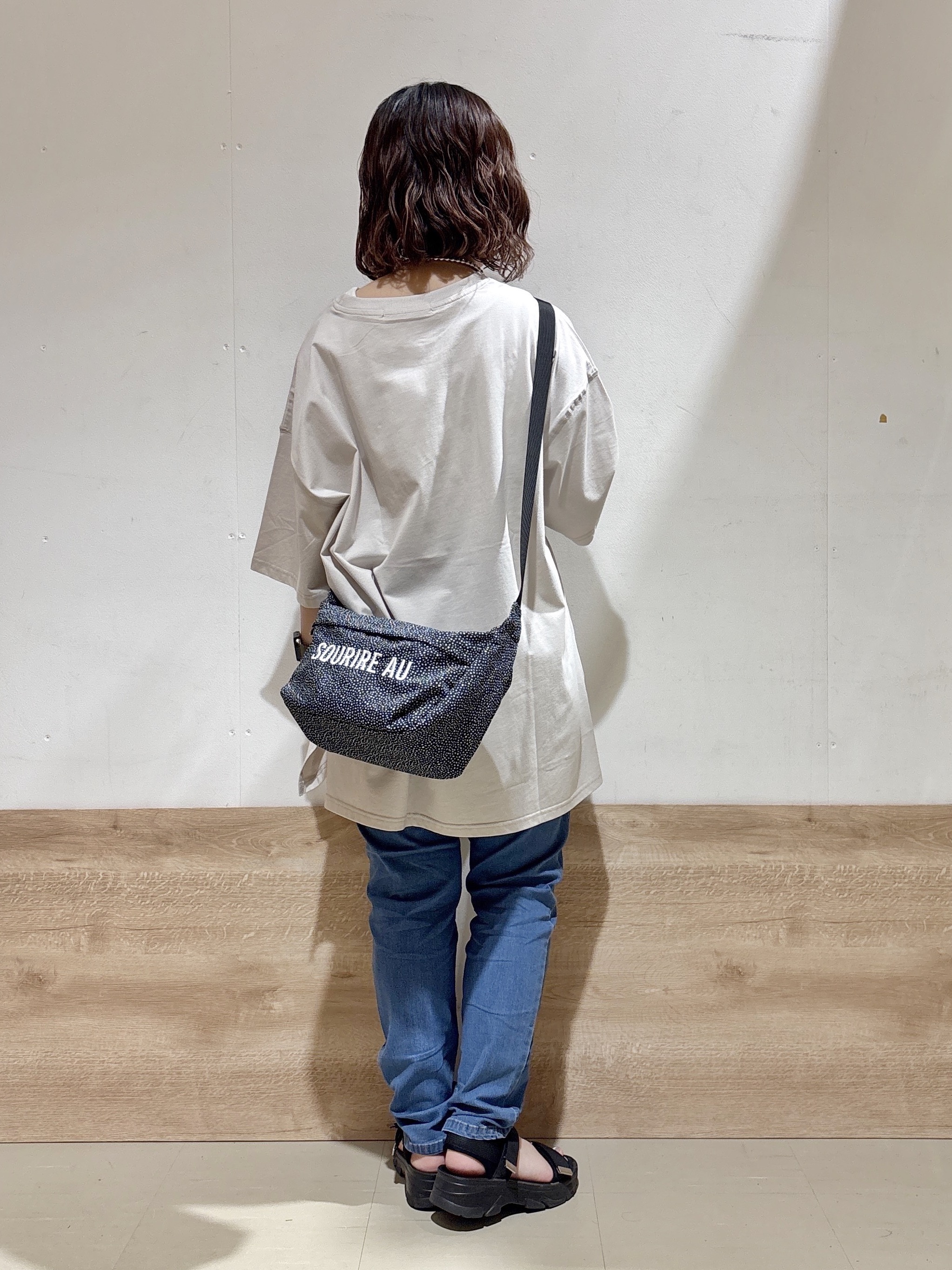 るねさんの「SHOO･LA･RUE｜【ひんやり】ゆるっと体型カバー BIGアソートTシャツ」を使ったコーディネート