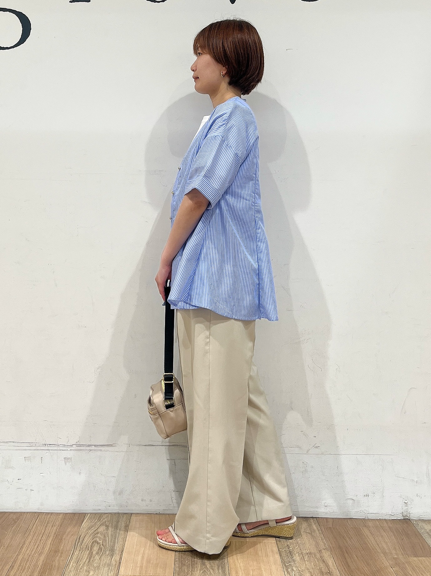 山さんさんの「grove｜【洗濯機OK・ひんやり】さらっと軽やか、夏のフレアシャツ」を使ったコーディネート