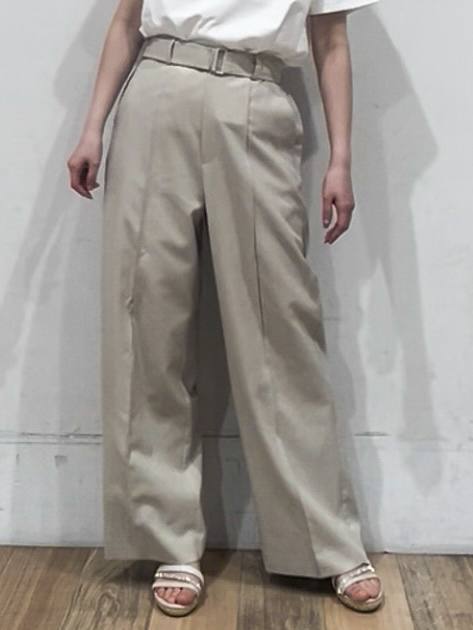 山さんさんの「grove｜【洗濯機OK・ひんやり】さらっと軽やか、夏のフレアシャツ」を使ったコーディネート