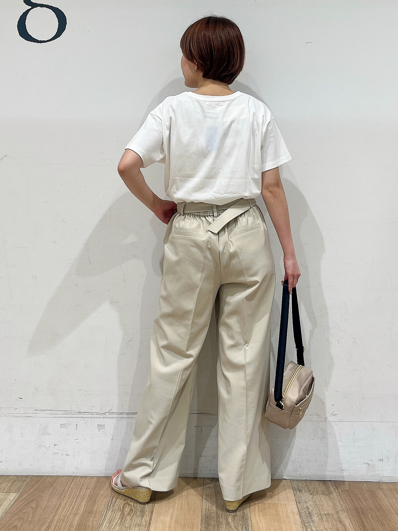 山さんさんの「grove｜【洗濯機OK・ひんやり】さらっと軽やか、夏のフレアシャツ」を使ったコーディネート