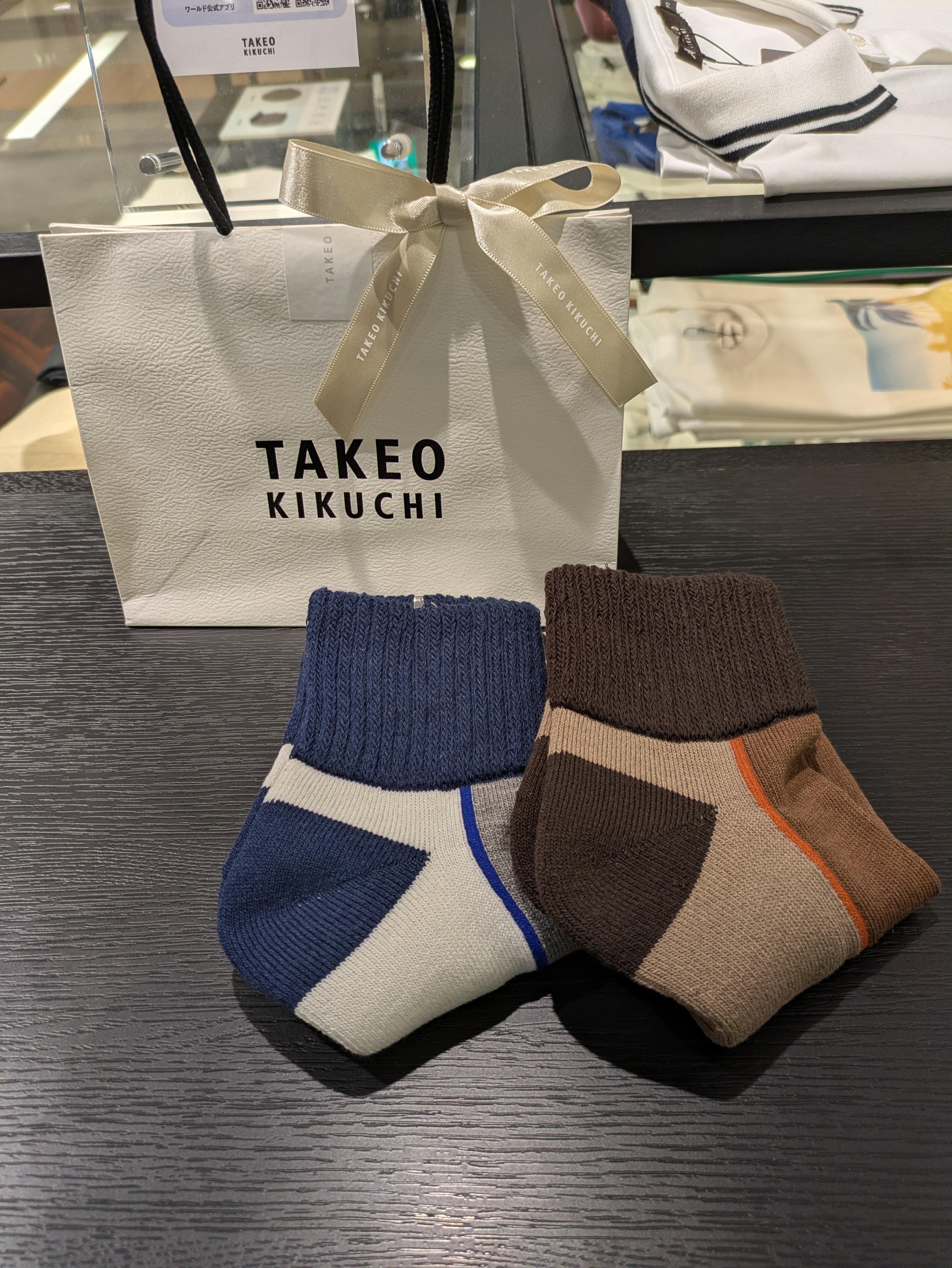 じゅんさんの「TAKEO KIKUCHI｜カラーブロックショートソックス」を使ったコーディネート