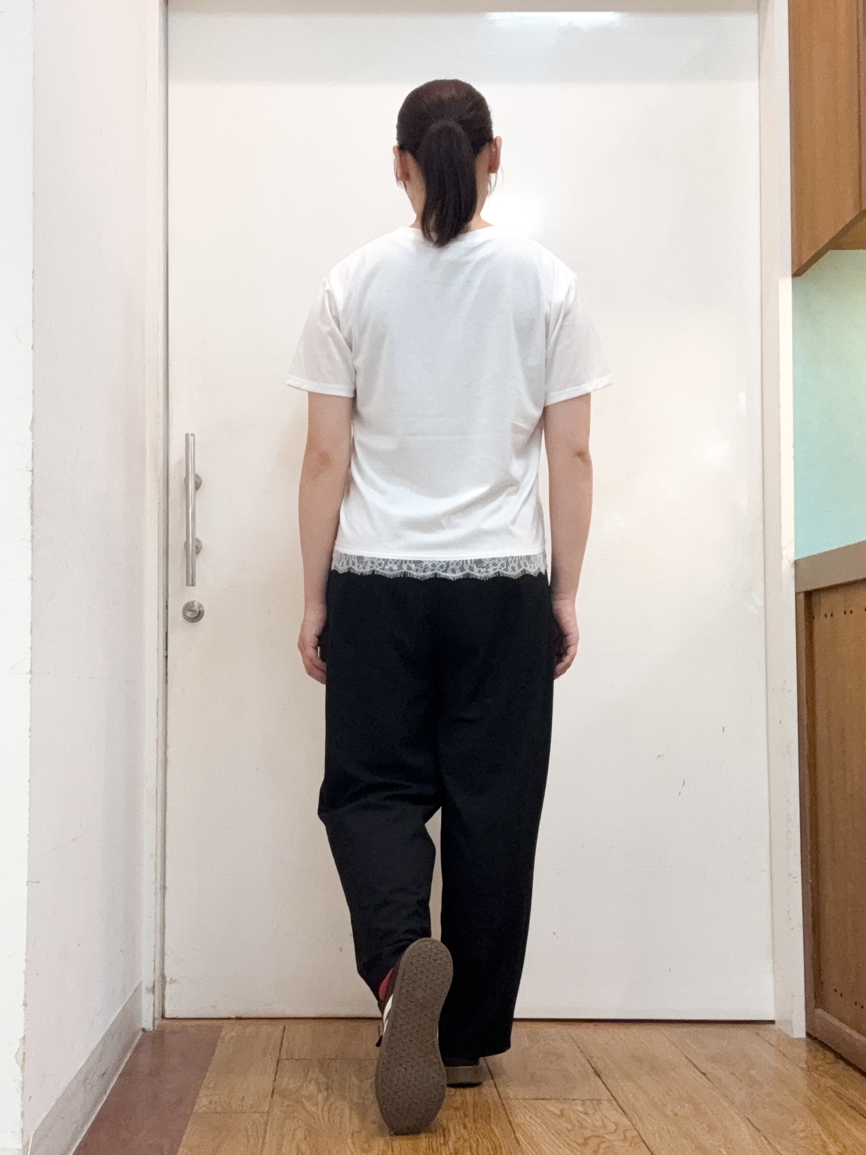 Karinさんの「SHOO･LA･RUE｜【ひんやり/洗濯機可/S-LL】オンにもオフにも マルチに使えるボタンレスカーディガン」を使ったコーディネート