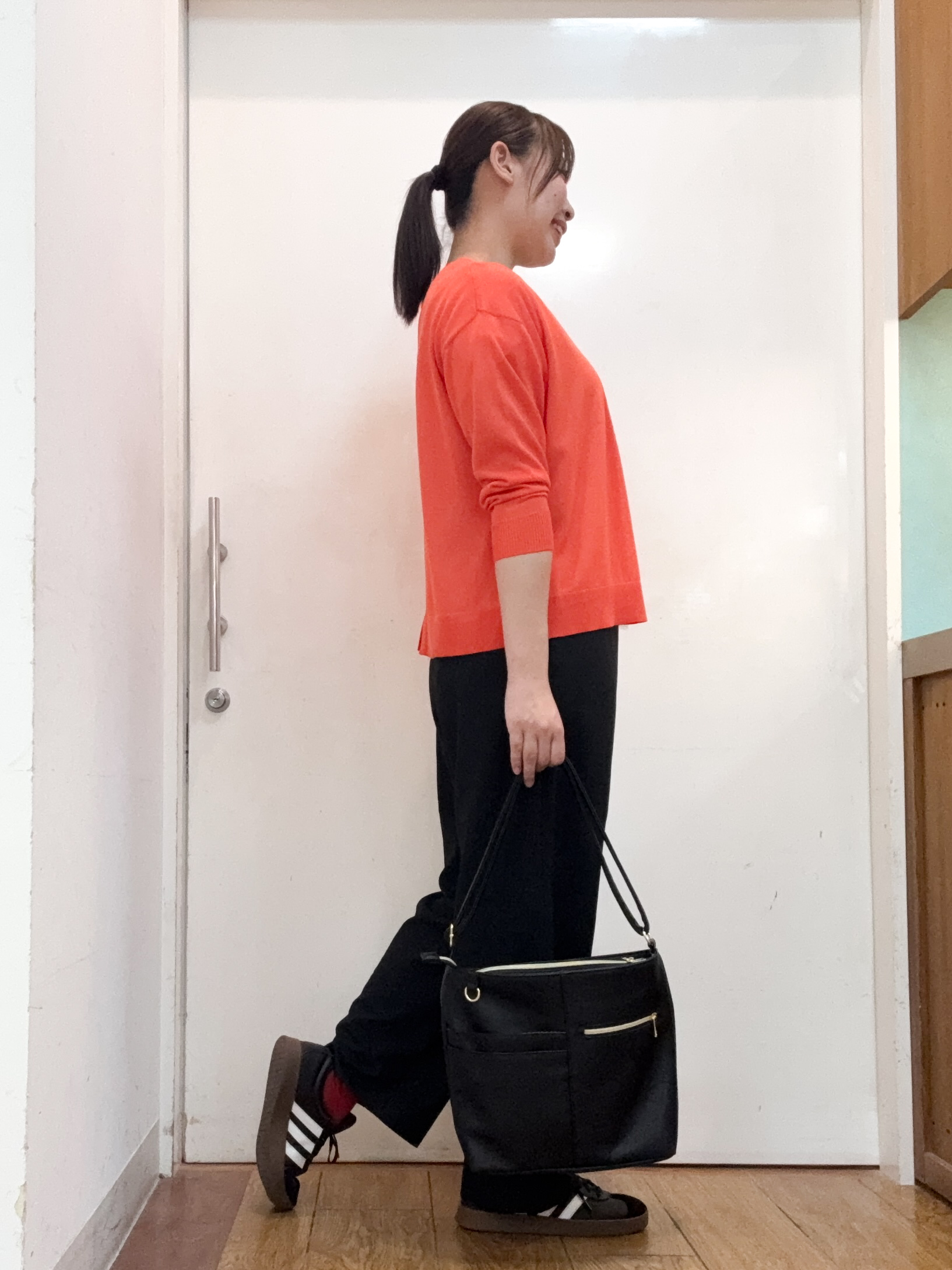 Karinさんの「SHOO･LA･RUE｜【ひんやり/洗濯機可/S-LL】オンにもオフにも マルチに使えるボタンレスカーディガン」を使ったコーディネート