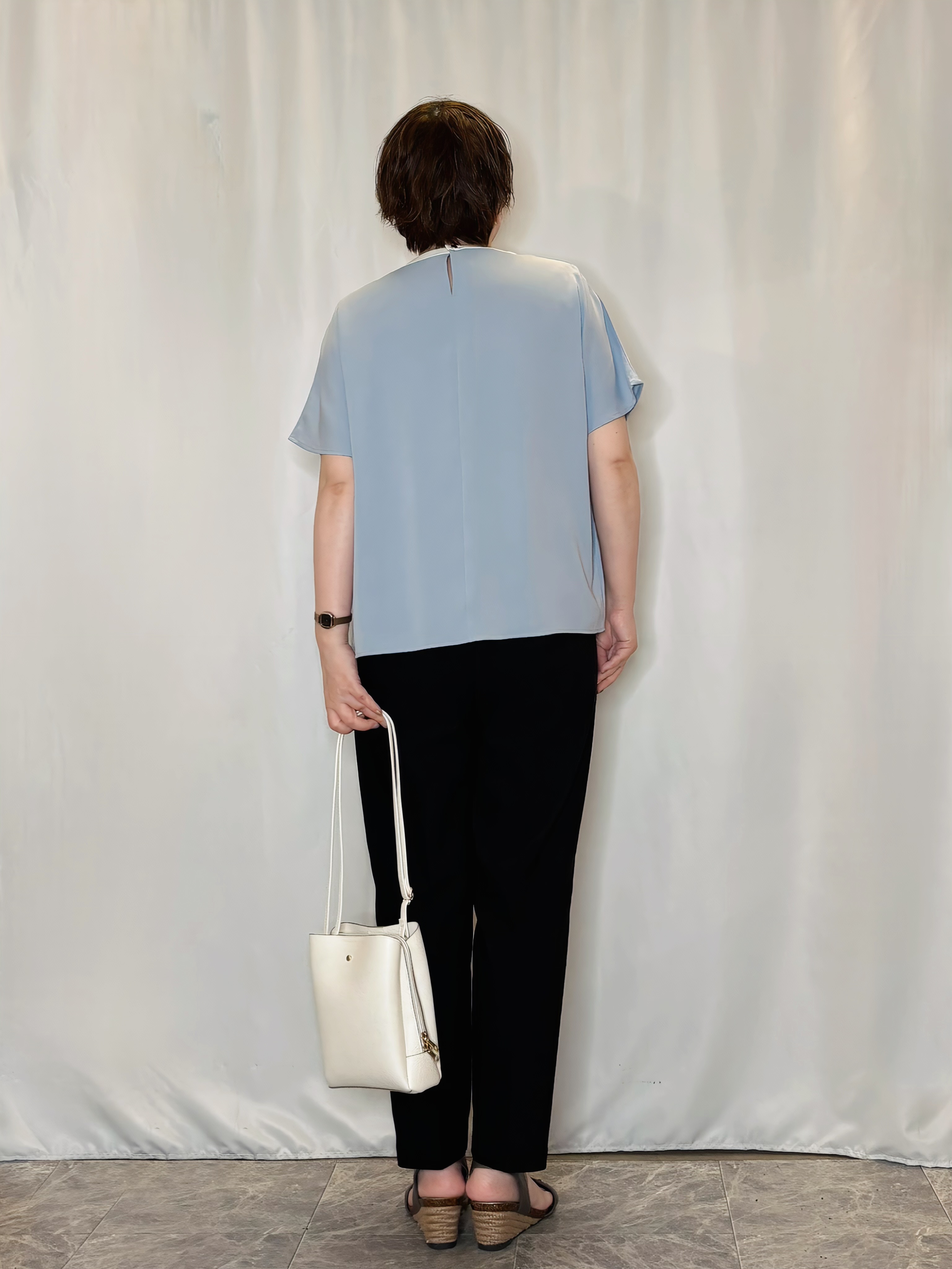 たみさんの「SHOO･LA･RUE｜【ひんやり/UV/通勤】洗濯後しわになりにくい 上品配色ブラウス」を使ったコーディネート