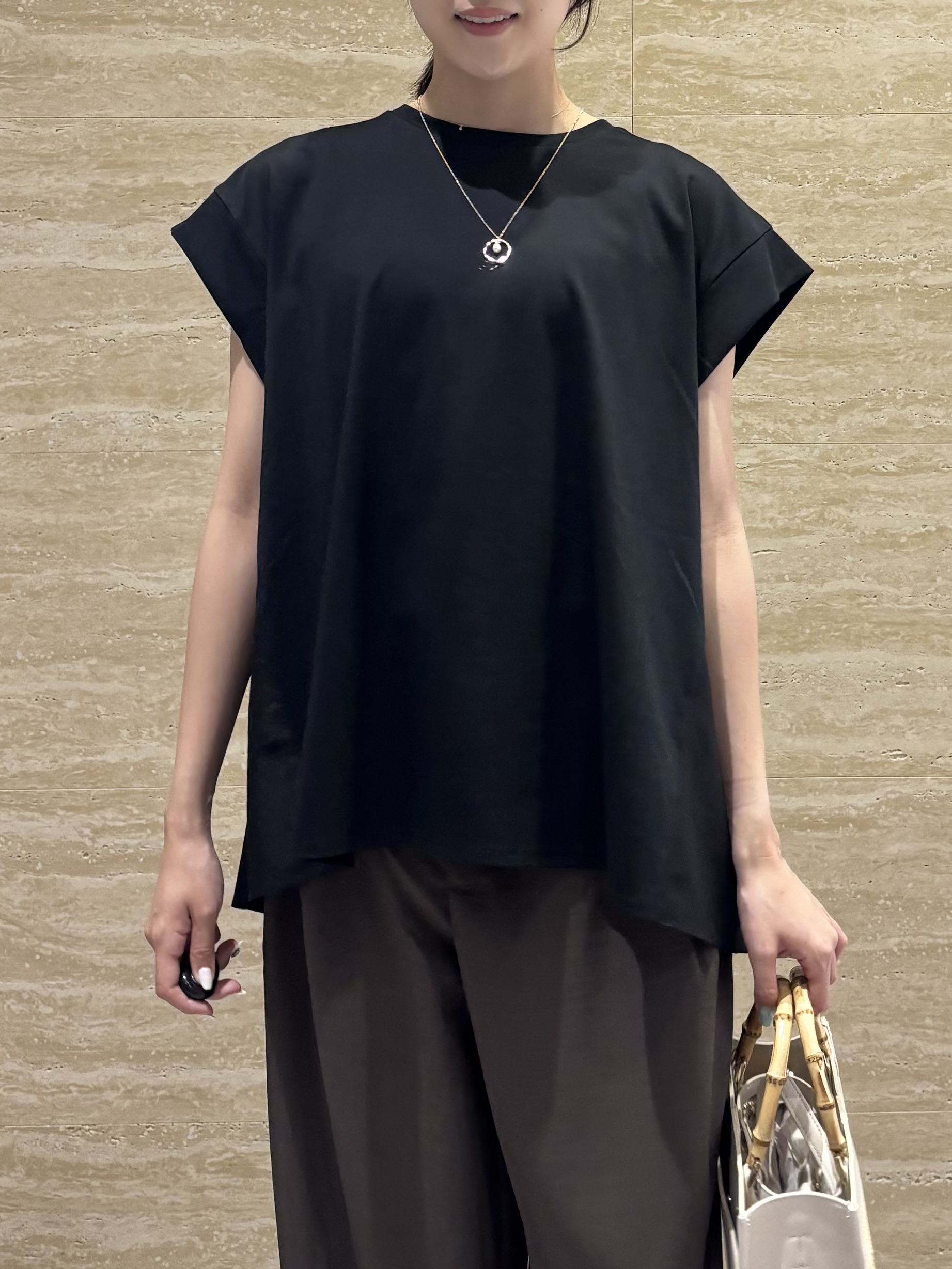 Ririkaさんの「OPAQUE.CLIP｜【接触冷感】バックフレアドッキングカットソー《洗濯機OK》」を使ったコーディネート