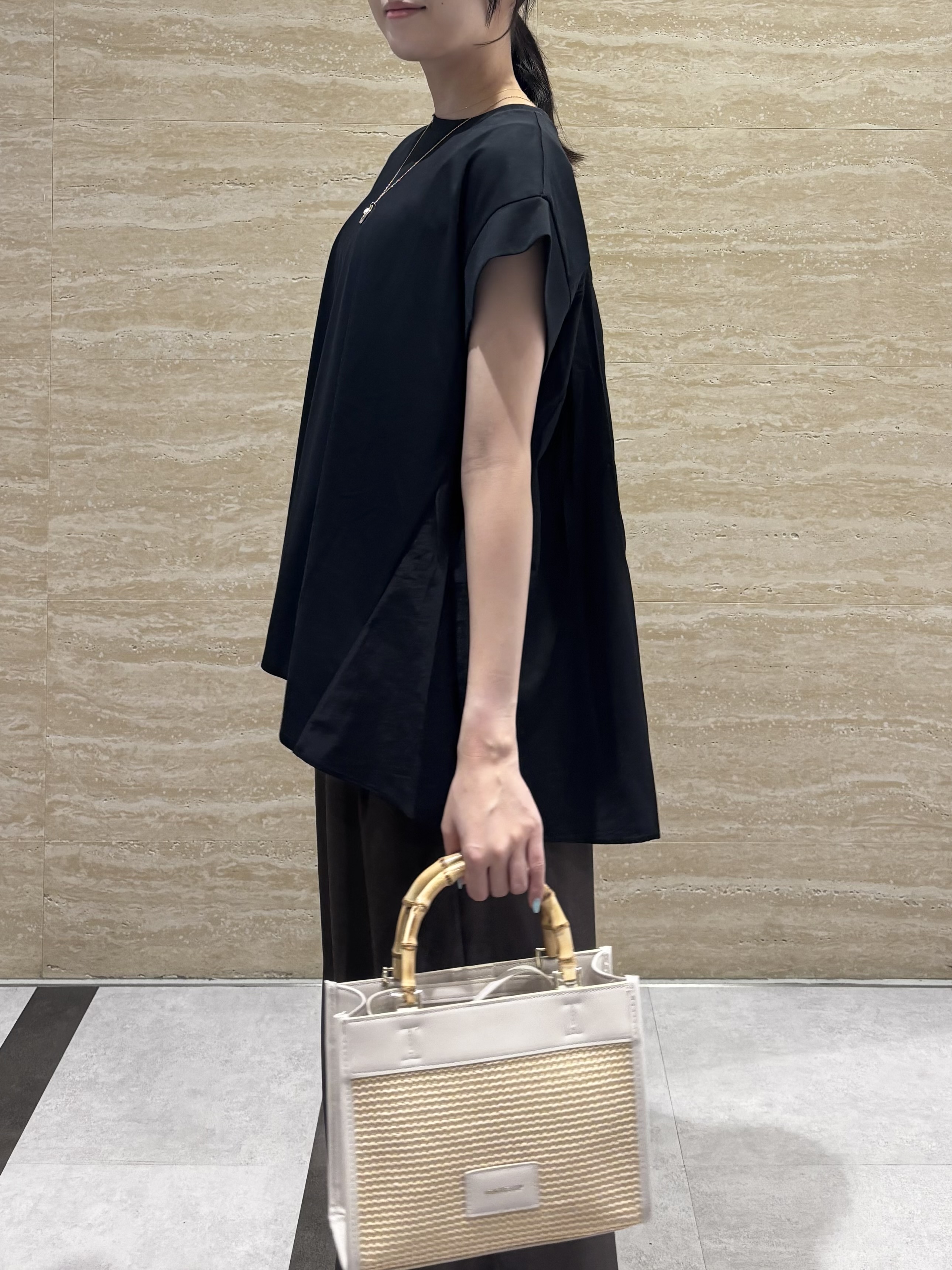 Ririkaさんの「OPAQUE.CLIP｜【接触冷感】バックフレアドッキングカットソー《洗濯機OK》」を使ったコーディネート