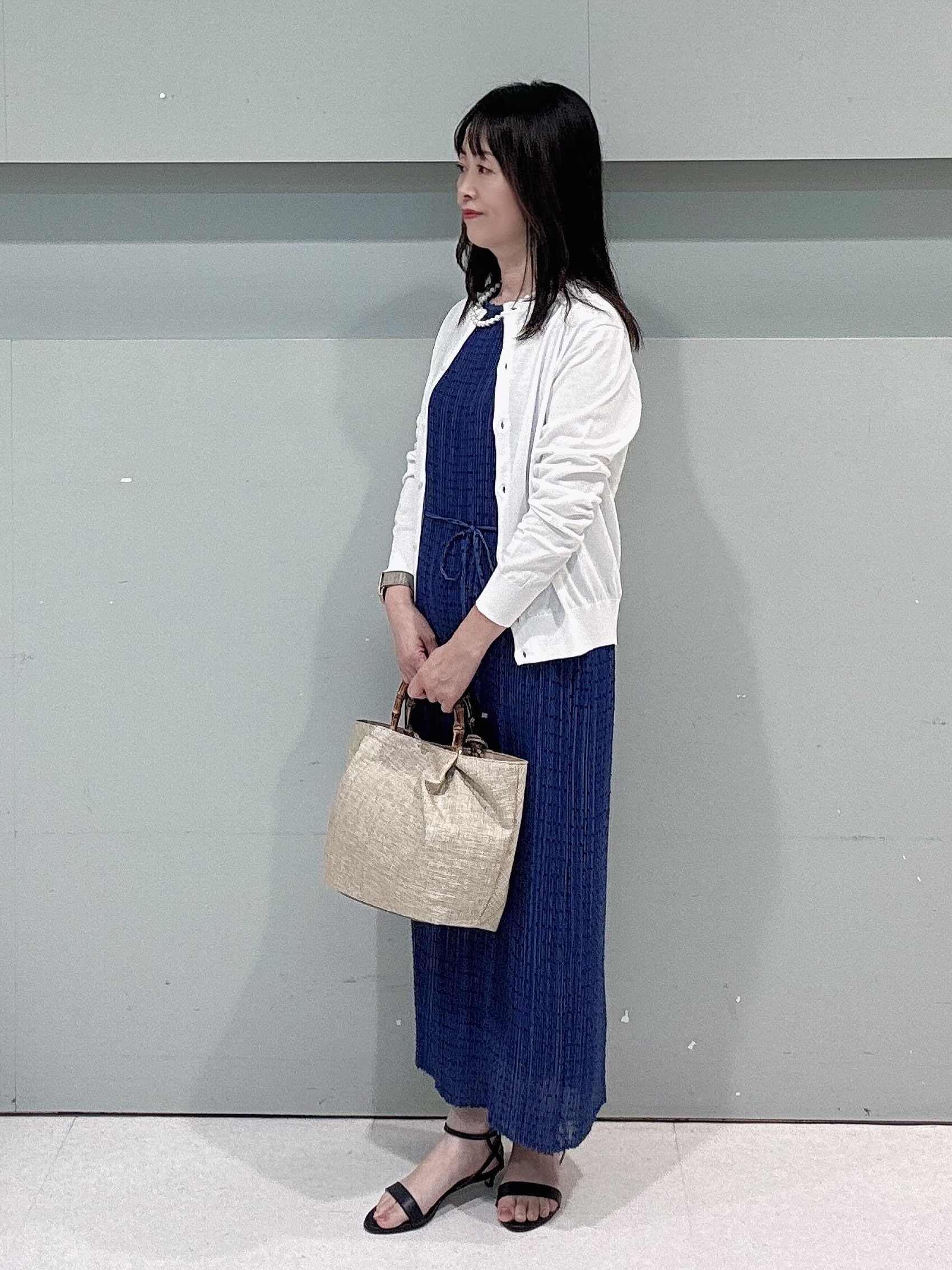 makiさんの「UNTITLED｜【9色展開/アンサンブル可】コットンクルーネックカーディガン」を使ったコーディネート