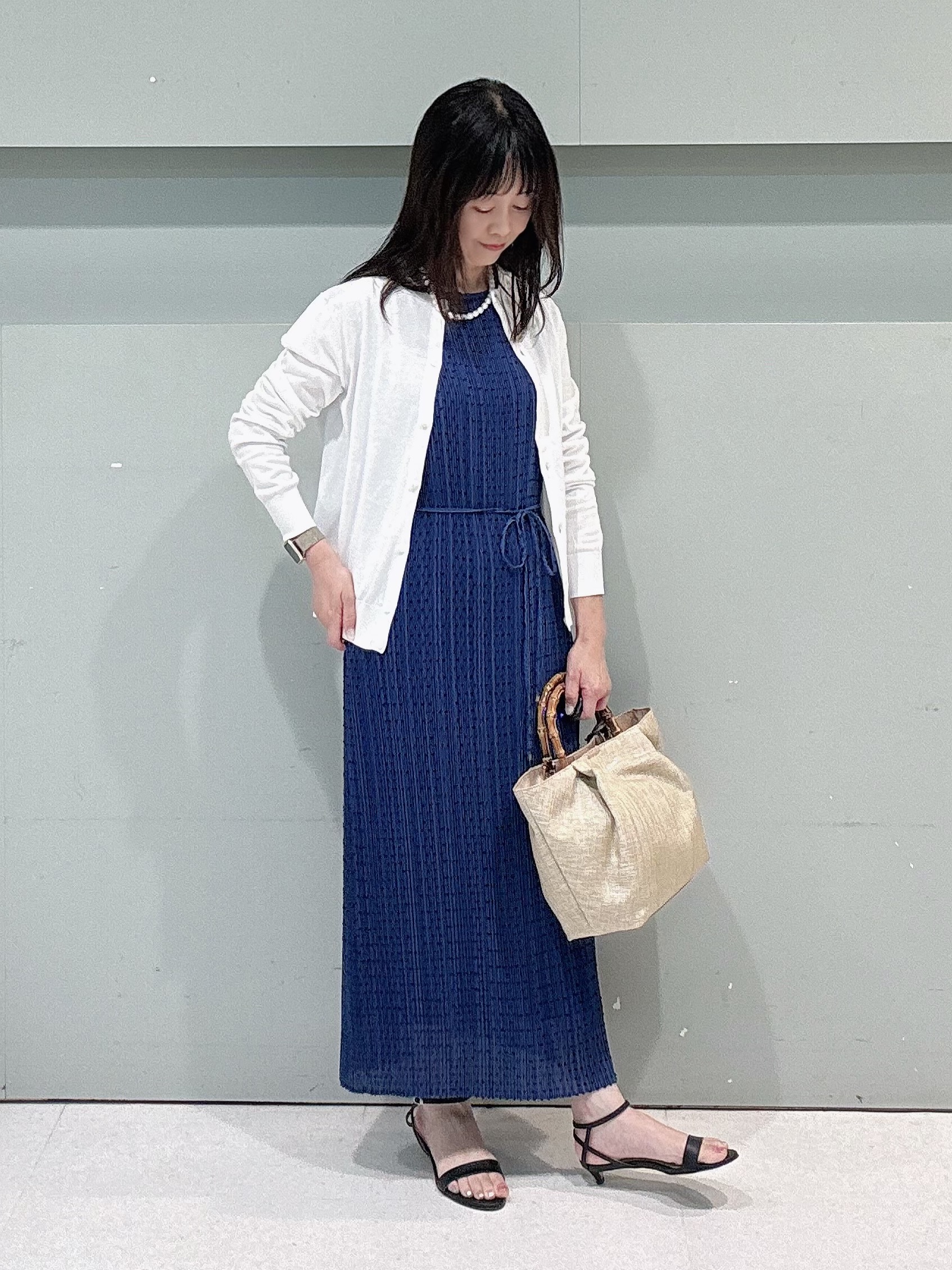 makiさんの「UNTITLED｜【9色展開/アンサンブル可】コットンクルーネックカーディガン」を使ったコーディネート