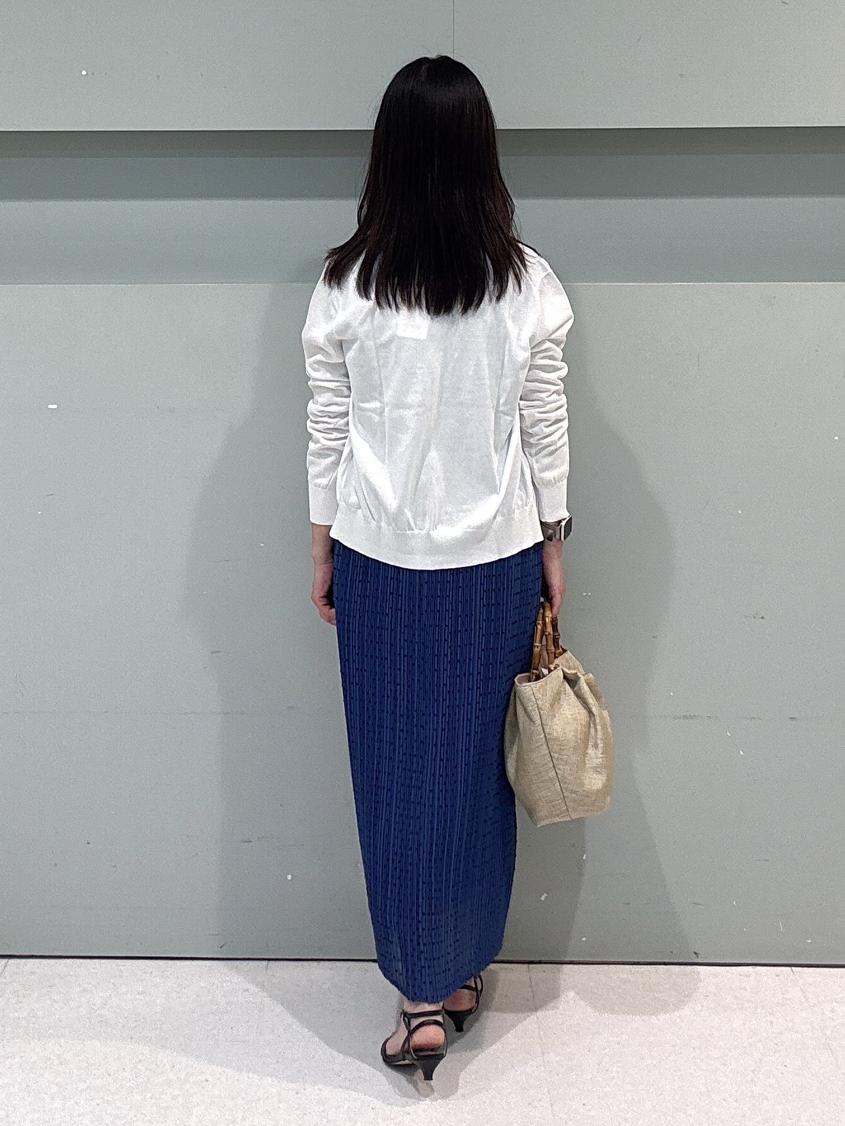 makiさんの「UNTITLED｜【9色展開/アンサンブル可】コットンクルーネックカーディガン」を使ったコーディネート