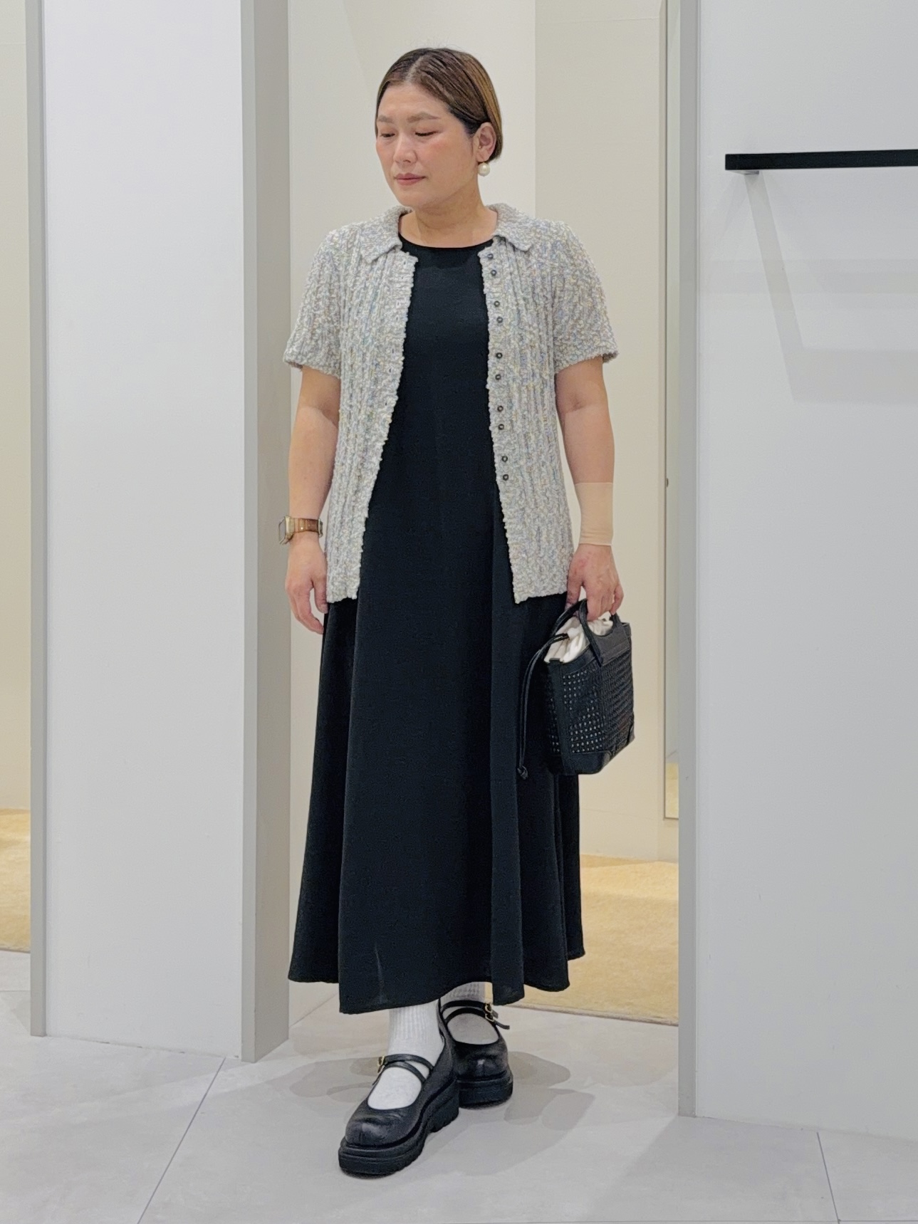 タナさんの「THE SHOP TK｜襟付きスラブサマーニット」を使ったコーディネート