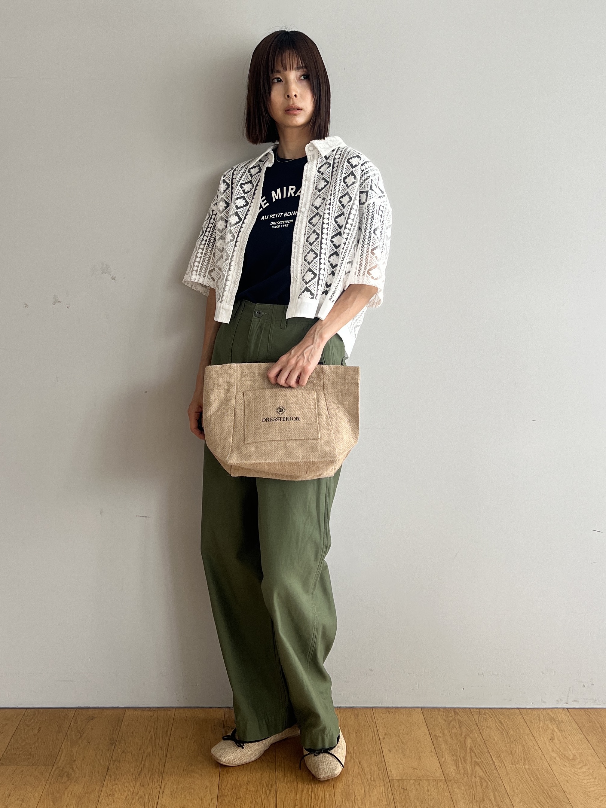 misaさんの「DRESSTERIOR｜【ウォッシャブル】バックサテンベイカーパンツ」を使ったコーディネート