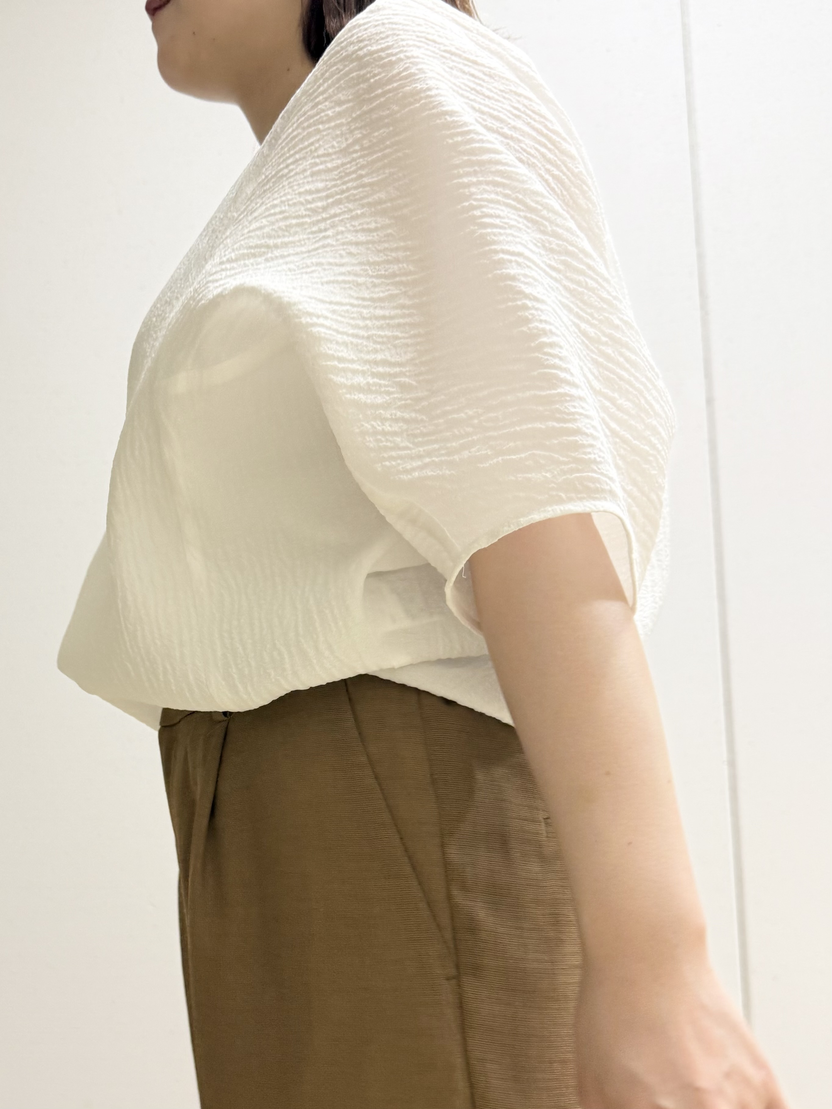 Rikoさんの「INDIVI｜【華奢見え】ジャカード ドルマントップス」を使ったコーディネート
