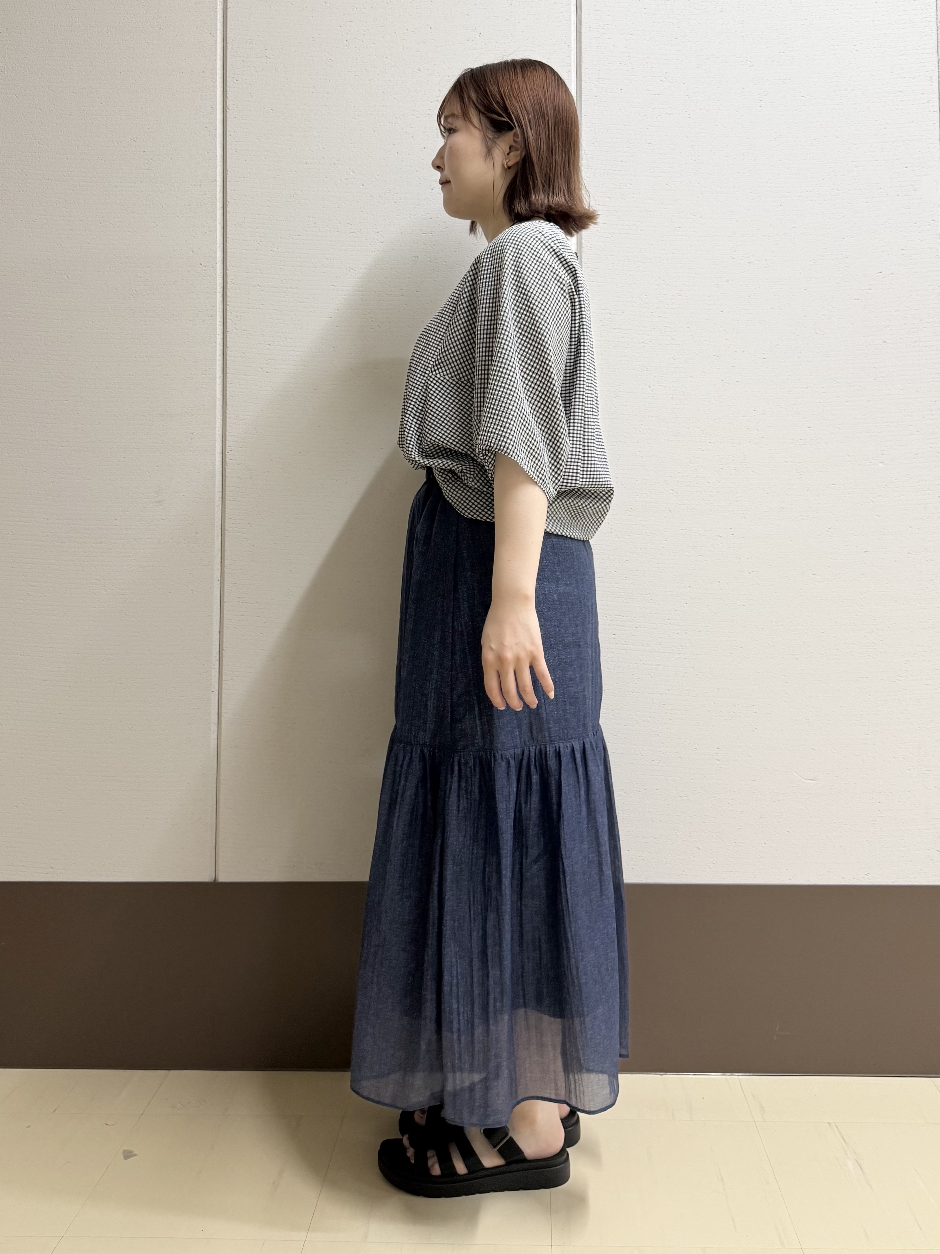 Rikoさんの「INDIVI｜【体型カバー】サッカーチェックドルマントップス」を使ったコーディネート