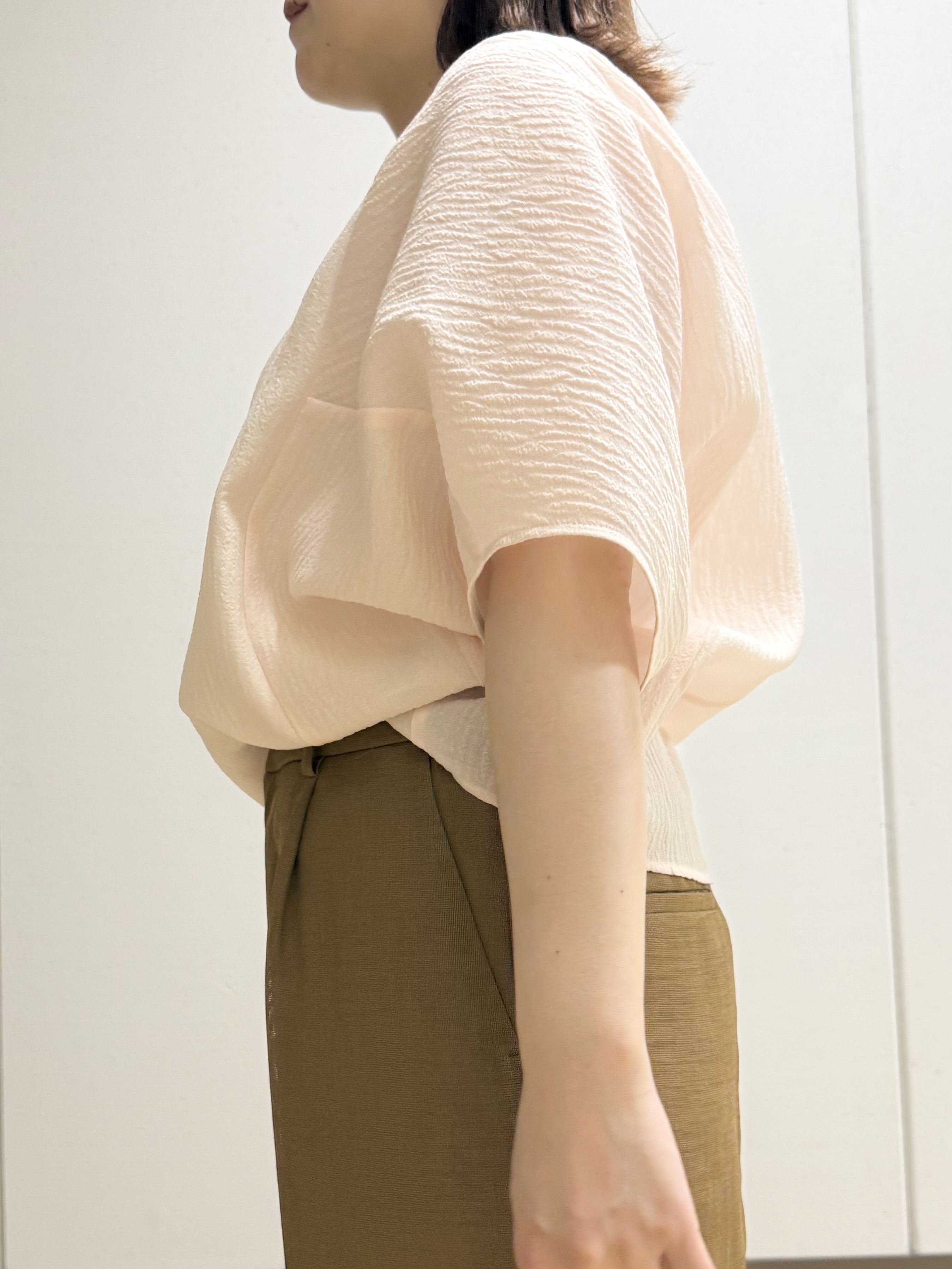 Rikoさんの「INDIVI｜【華奢見え】ジャカード ドルマントップス」を使ったコーディネート