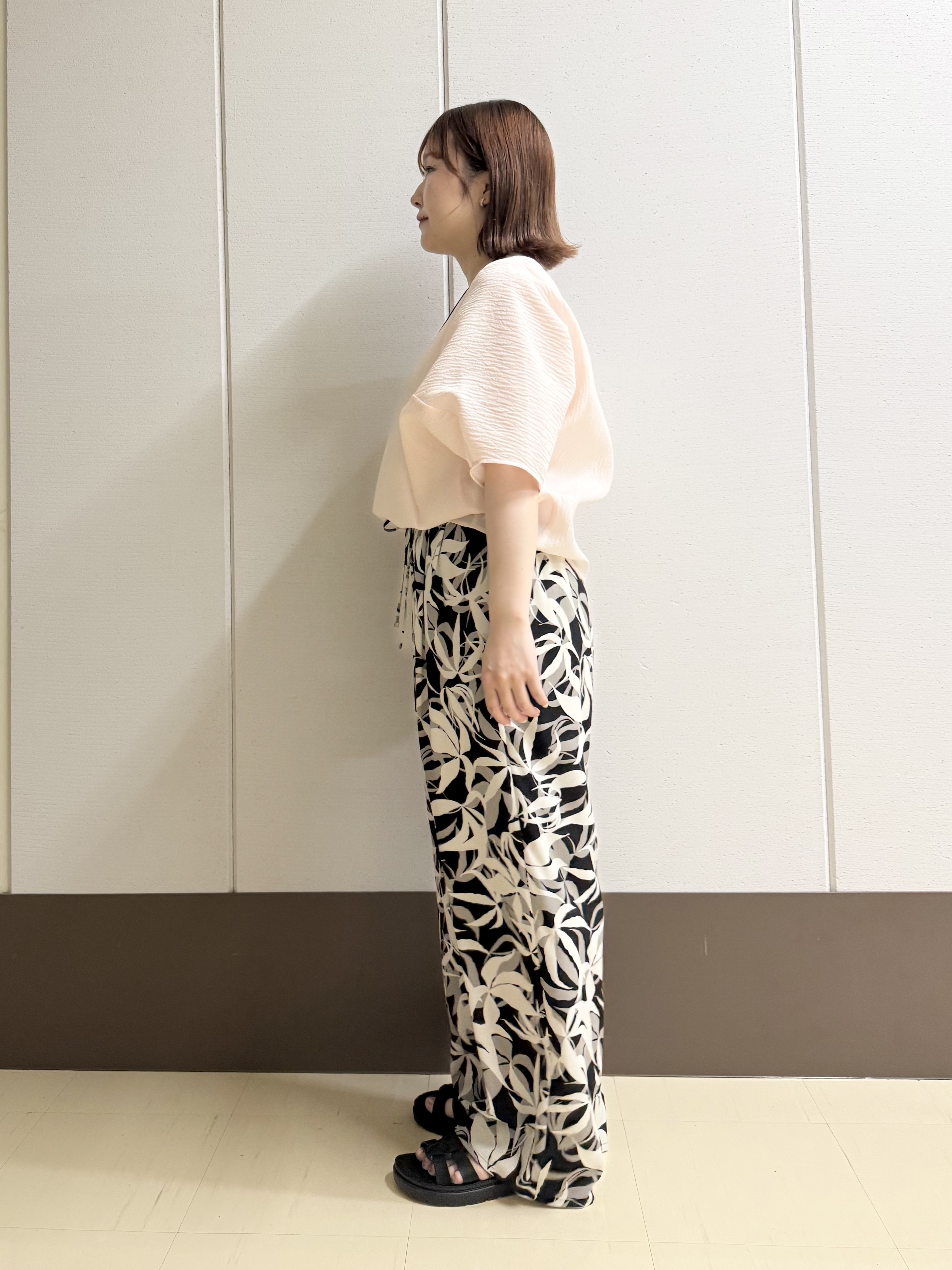Rikoさんの「INDIVI｜【華奢見え】ジャカード ドルマントップス」を使ったコーディネート