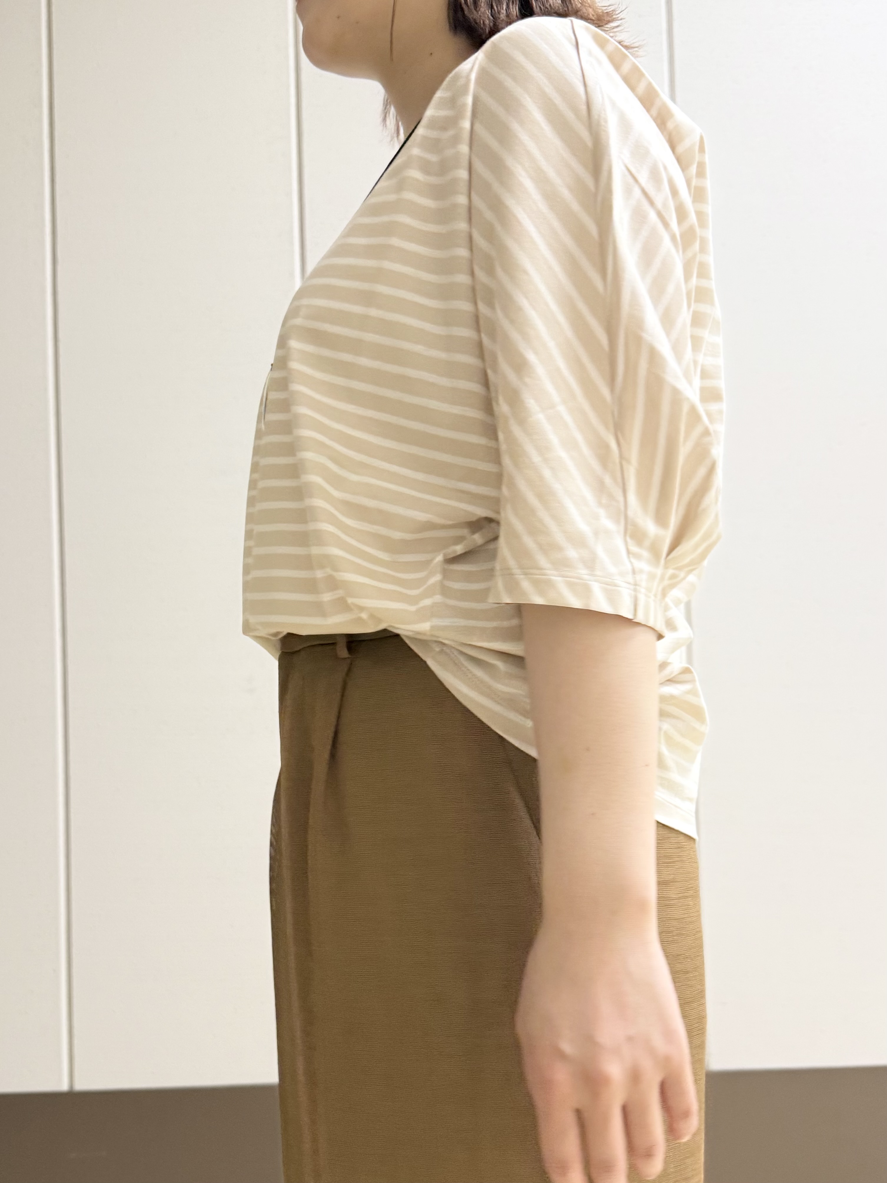 Rikoさんの「INDIVI｜【体型カバー】ボーダードルマントップス」を使ったコーディネート