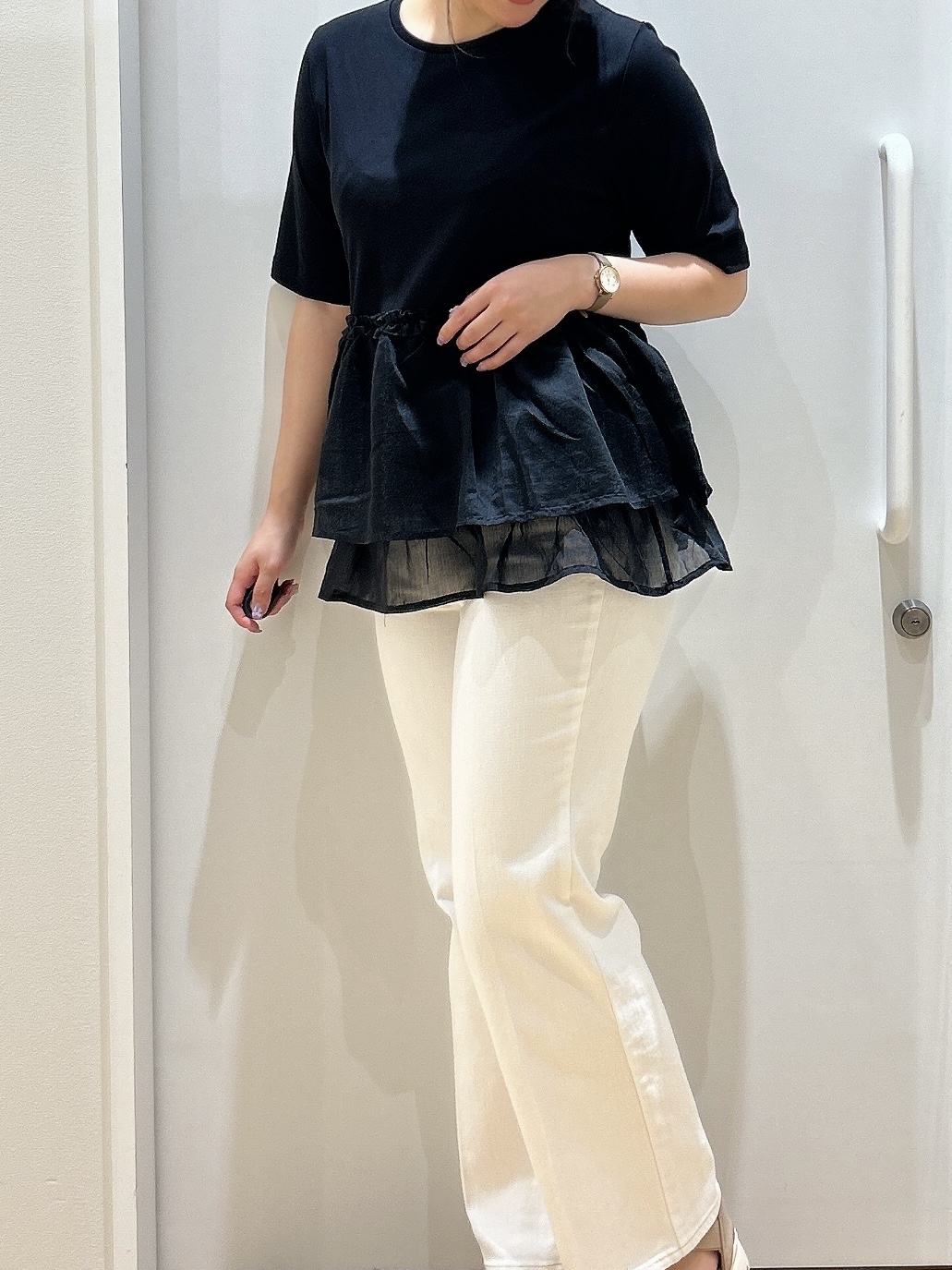 みいさんの「grove｜【体型カバー】INせず決まる、ウエストシアーフリルTシャツ」を使ったコーディネート