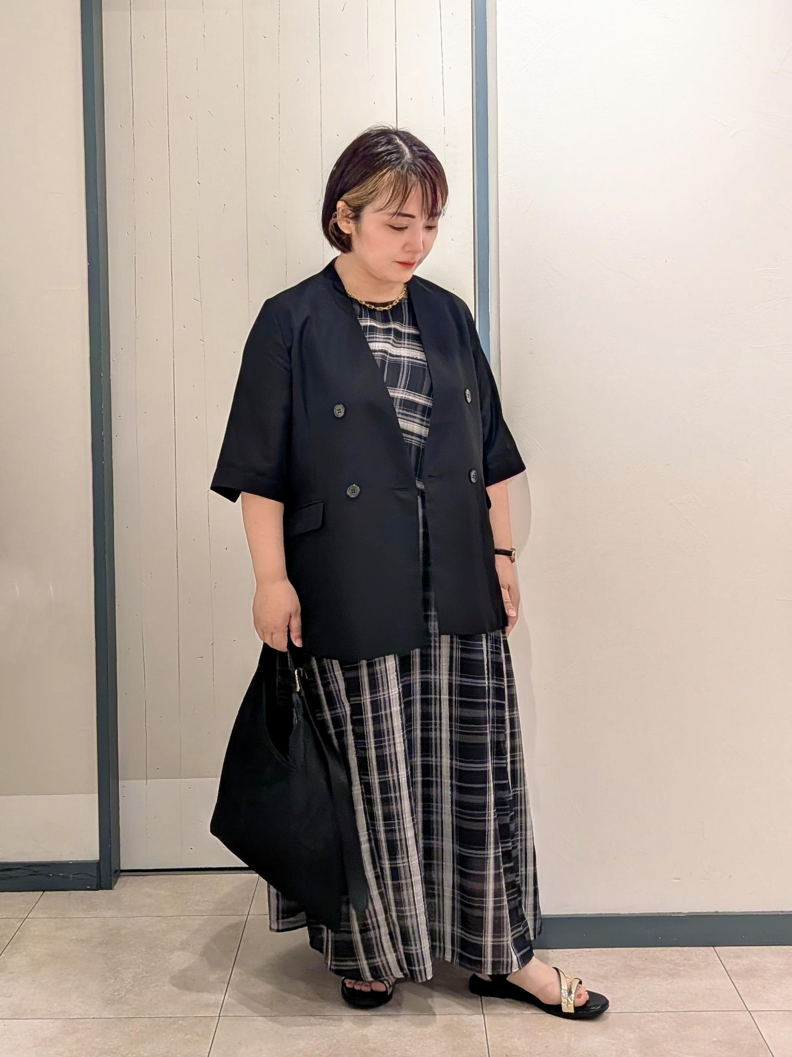 yukikaさんの「grove｜【洗濯機OK/ひんやり】軽く羽織れるハーフスリーブジャケット」を使ったコーディネート