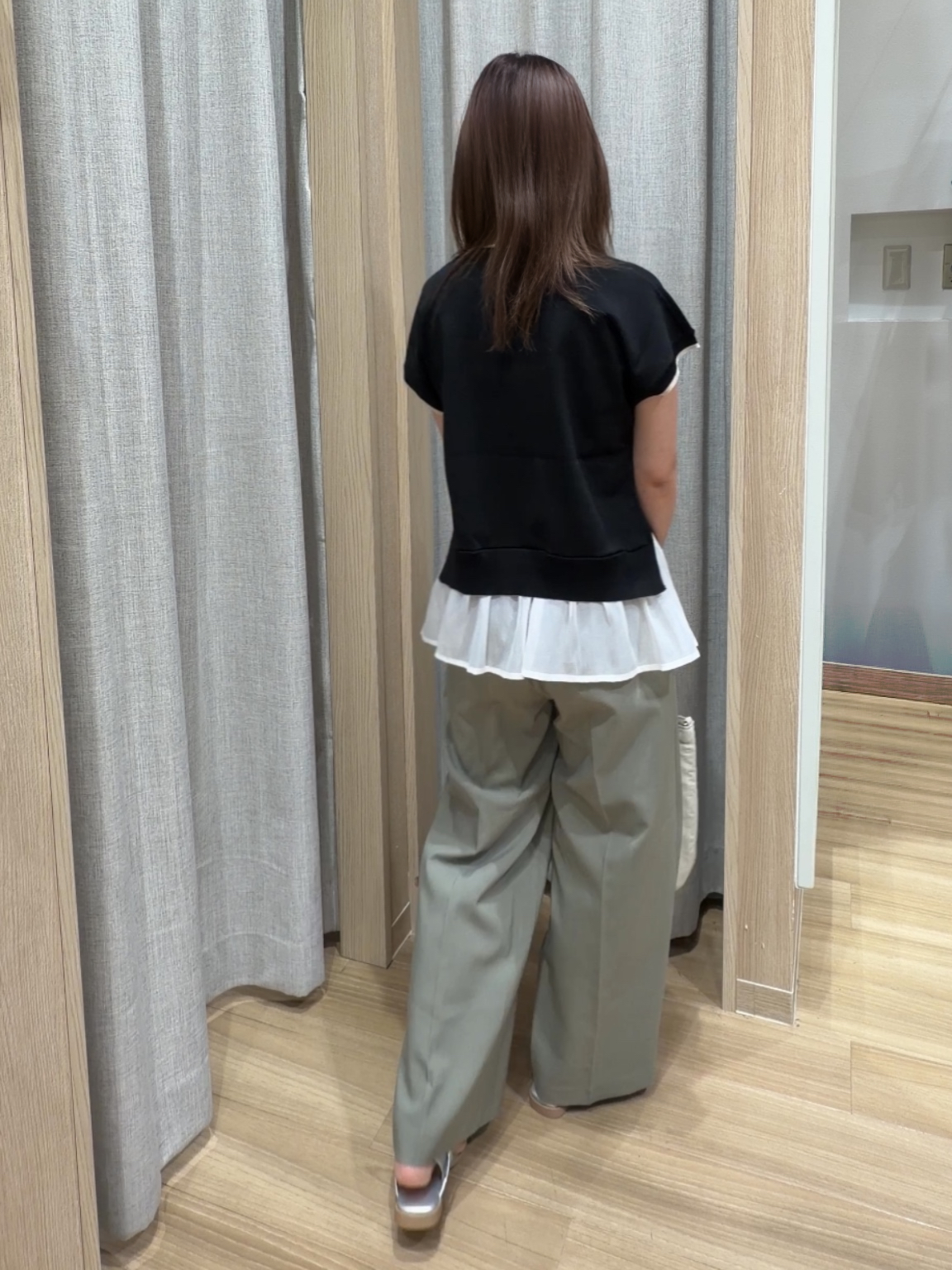 Fumikaさんの「grove｜人気デザインが夏verで登場！【体型カバー】裾レイヤードニット」を使ったコーディネート