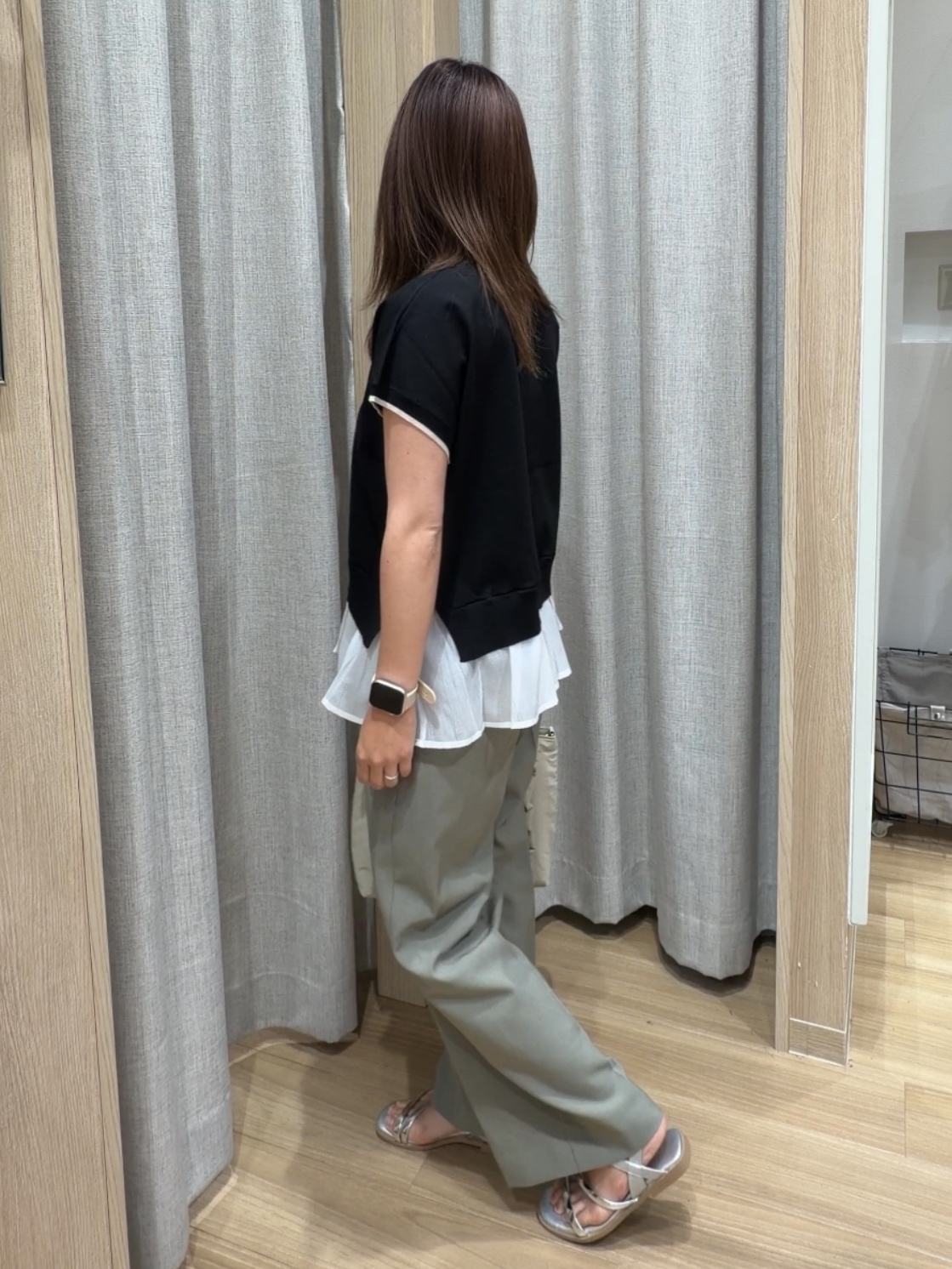 Fumikaさんの「grove｜人気デザインが夏verで登場！【体型カバー】裾レイヤードニット」を使ったコーディネート