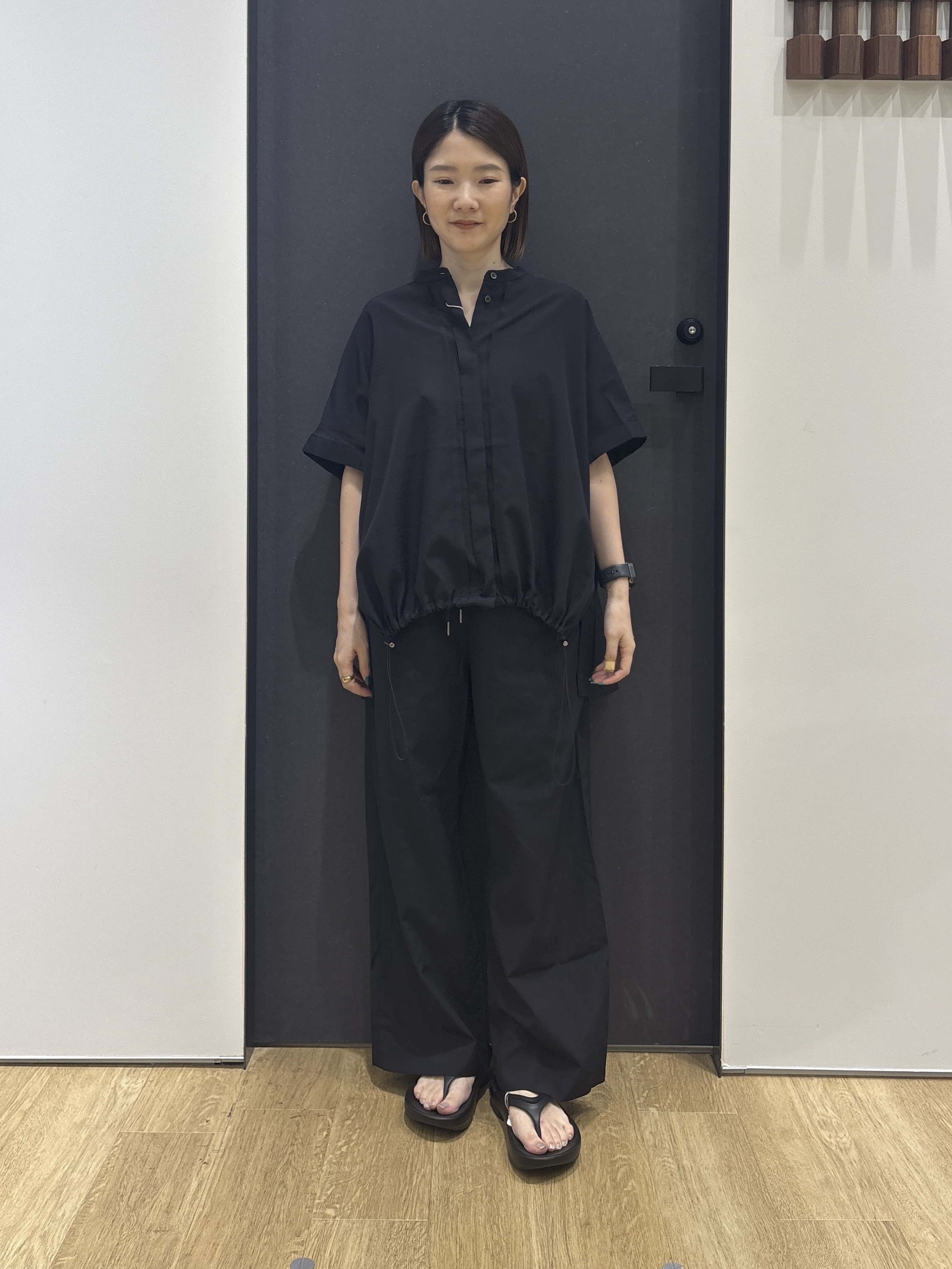 risaさんの「Dessin｜【高通気/セットアップ可】ドロストシャツ」を使ったコーディネート