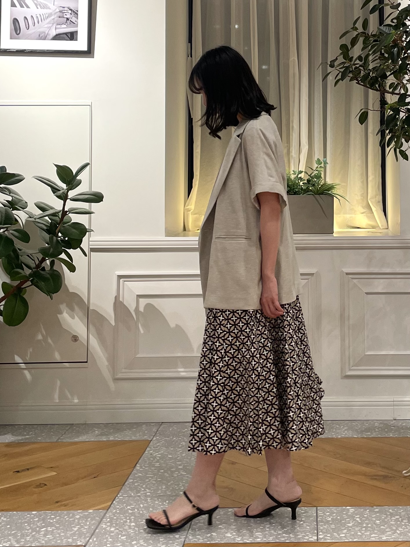 Lilyさんの「DRESSTERIOR｜【otonaMUSE5月号掲載/ウォッシャブル】オーバーラップサークル ノースリーブドレス」を使ったコーディネート