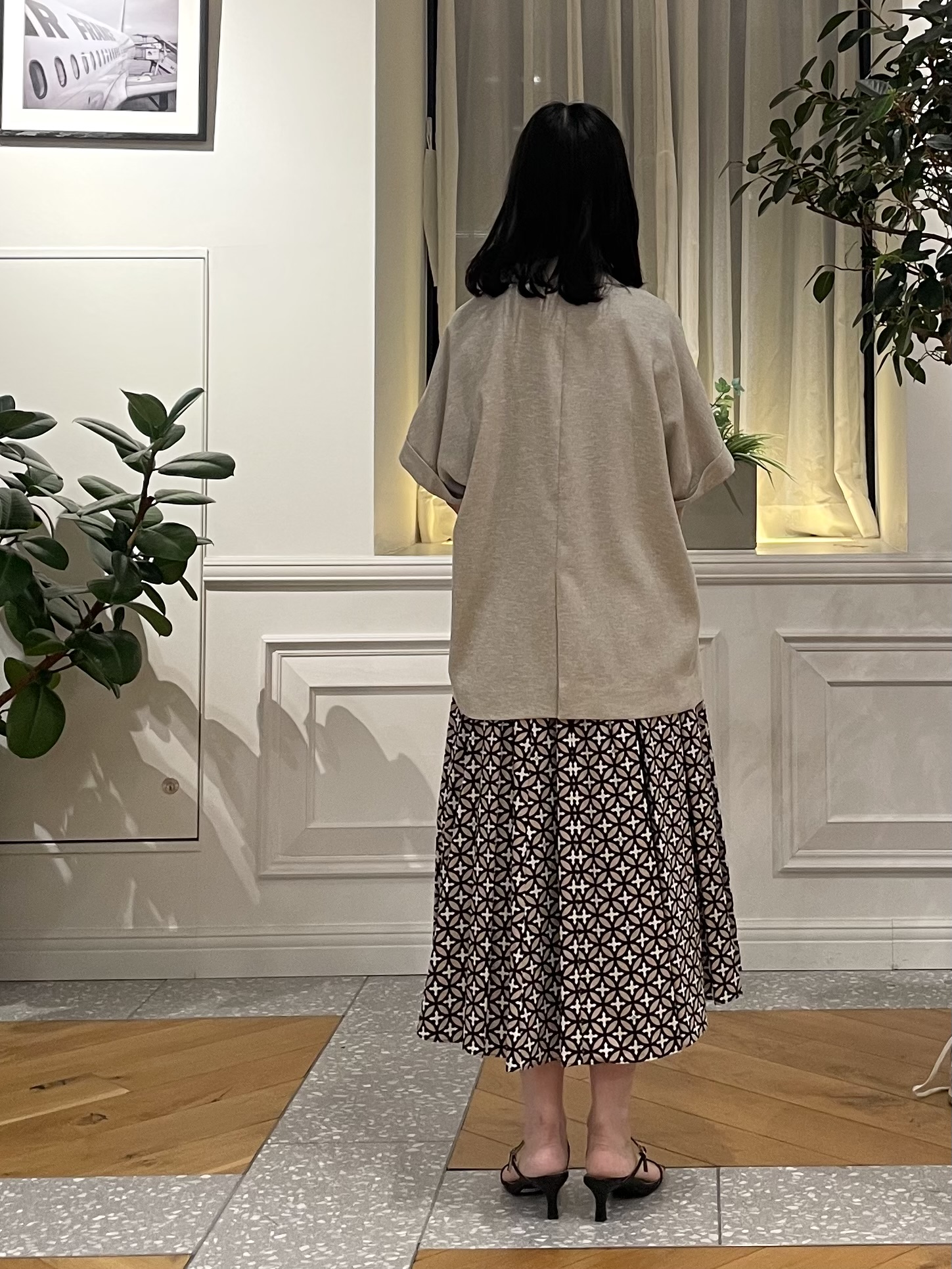 Lilyさんの「DRESSTERIOR｜【otonaMUSE5月号掲載/ウォッシャブル】オーバーラップサークル ノースリーブドレス」を使ったコーディネート