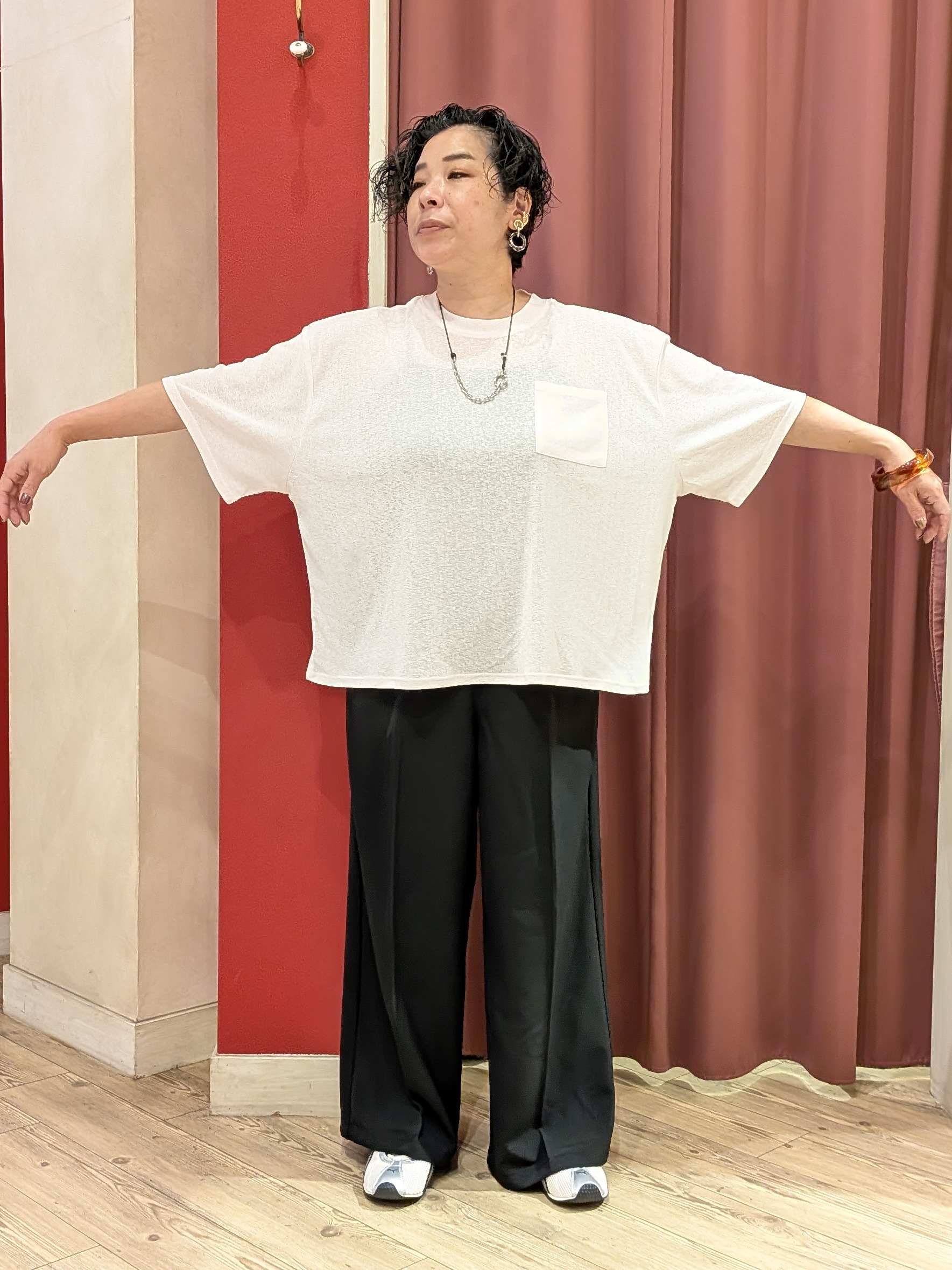 cameさんの「SHOO･LA･RUE｜【S-LL/洗濯機可/体型カバー】ゆるっとこなれる 大人のシアースラブTシャツ」を使ったコーディネート