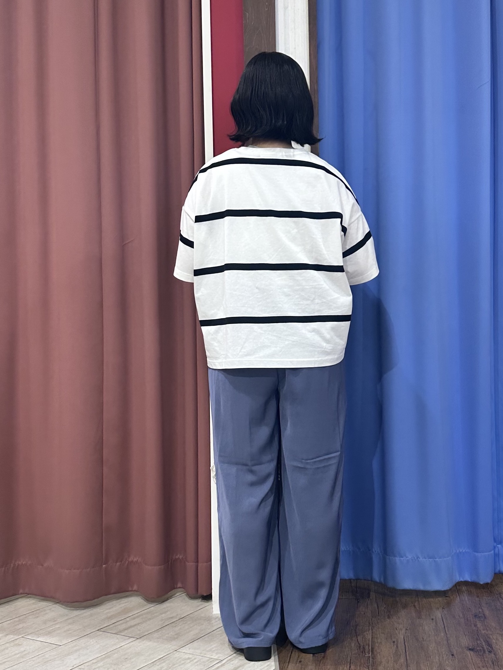 Meeさんの「SHOO･LA･RUE｜【ひんやり/S-LL】涼しげで爽やか 太ボーダー斜め切り替えTシャツ」を使ったコーディネート