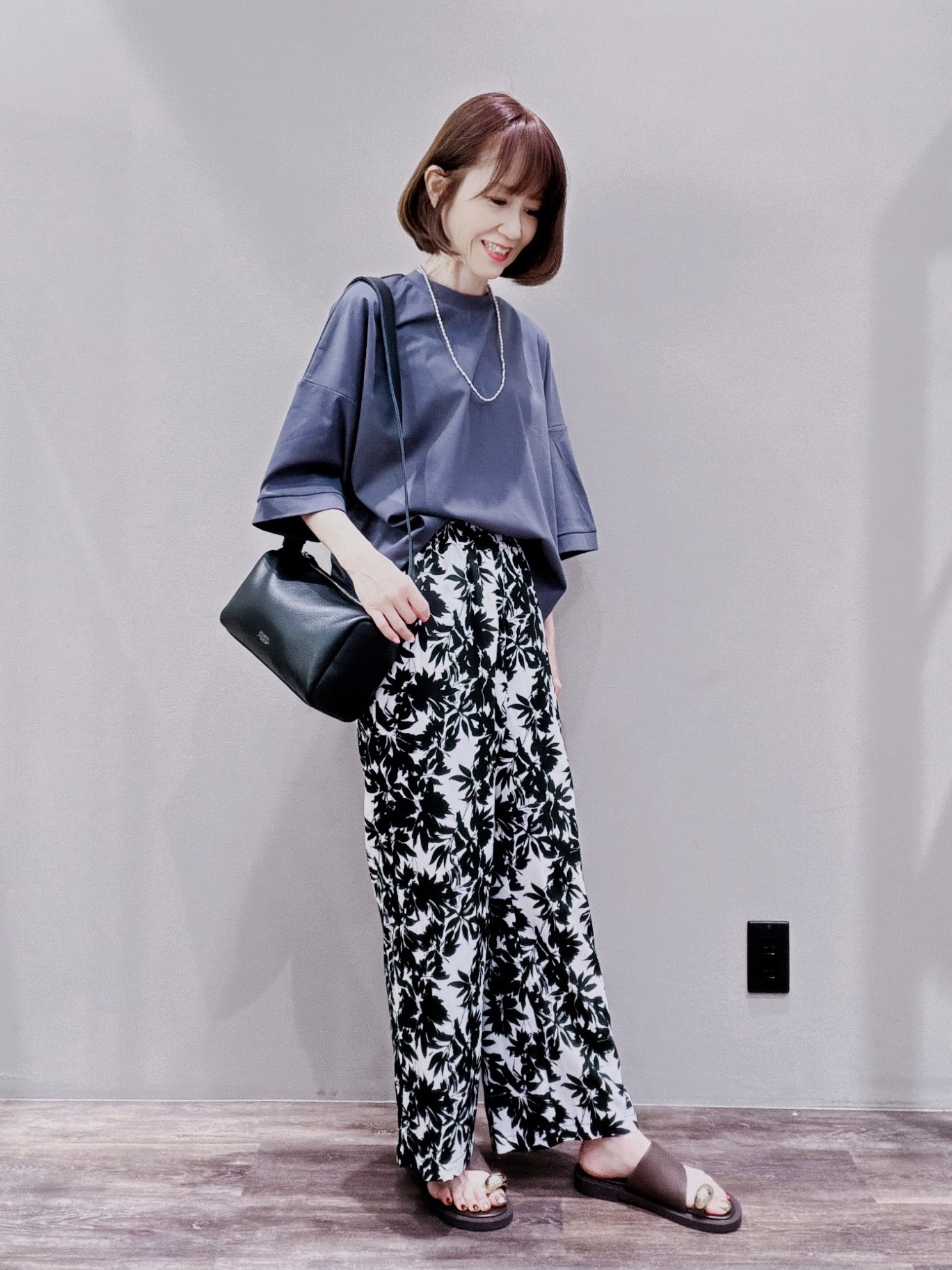 Satoさんの「Dessin｜【新色追加/体型カバー】美光沢カットソーボクシーシルエット」を使ったコーディネート
