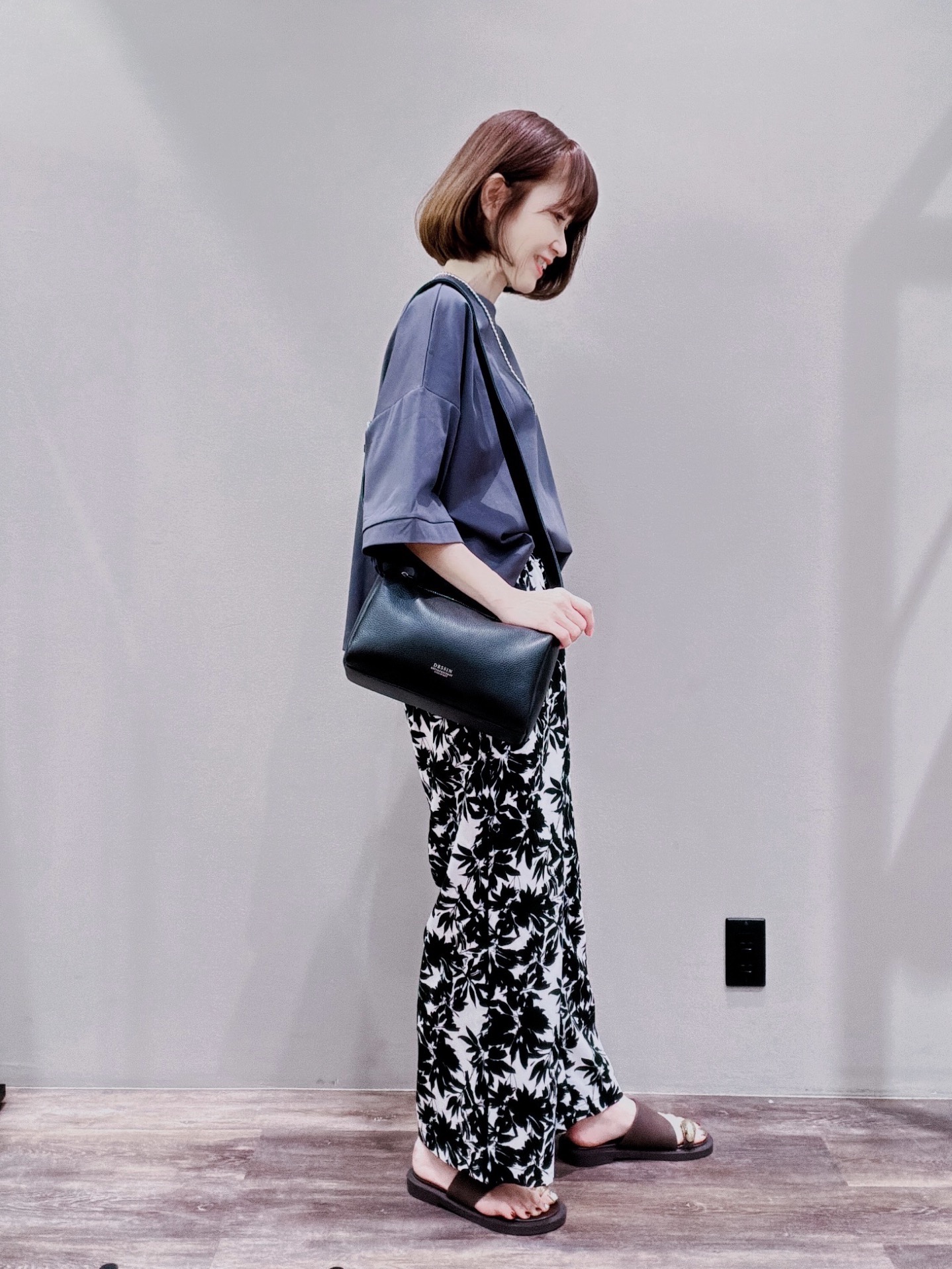 Satoさんの「Dessin｜【新色追加/体型カバー】美光沢カットソーボクシーシルエット」を使ったコーディネート