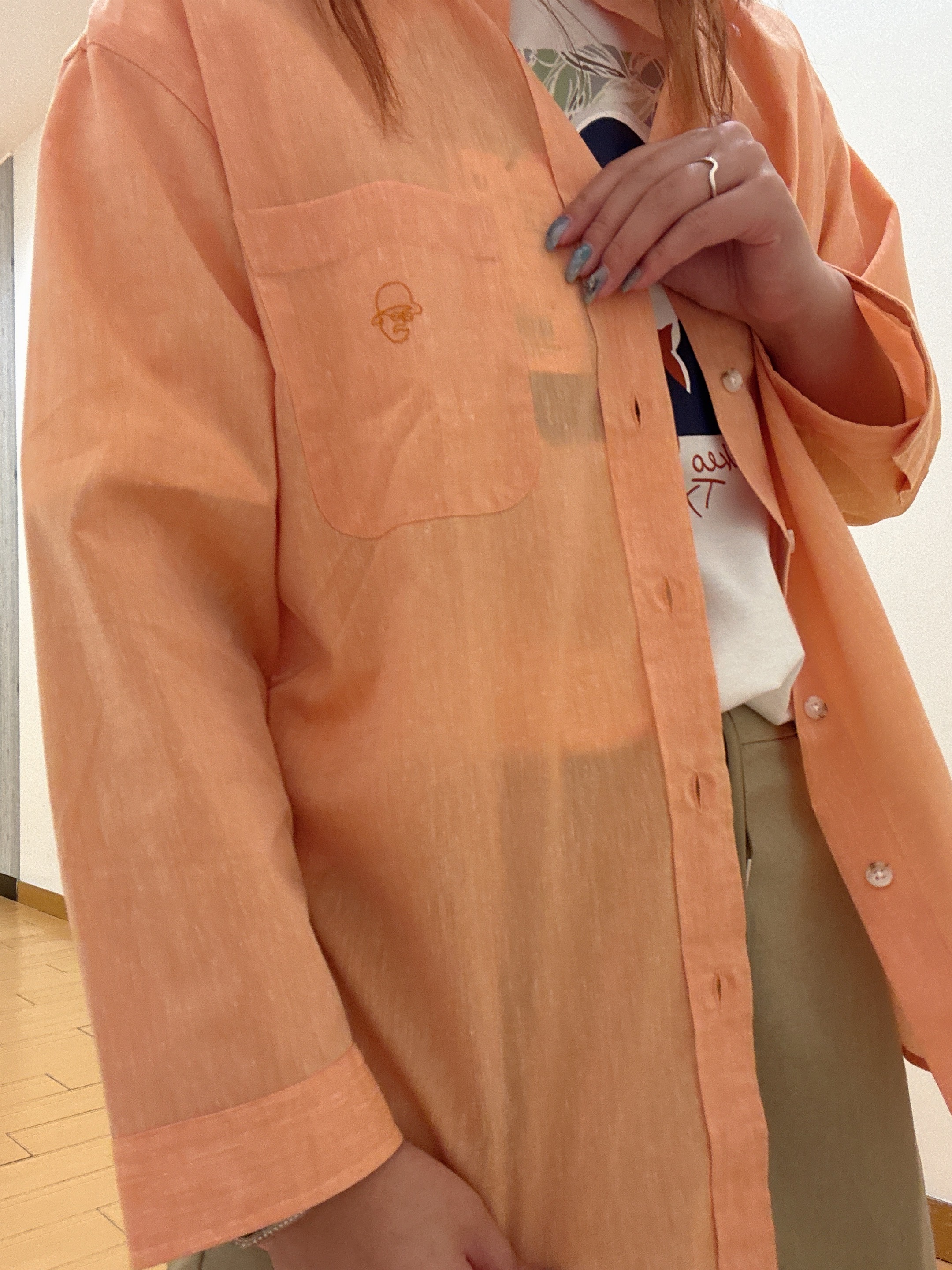 ヒナさんの「TAKEO KIKUCHI｜ポートレートアートＴシャツ」を使ったコーディネート