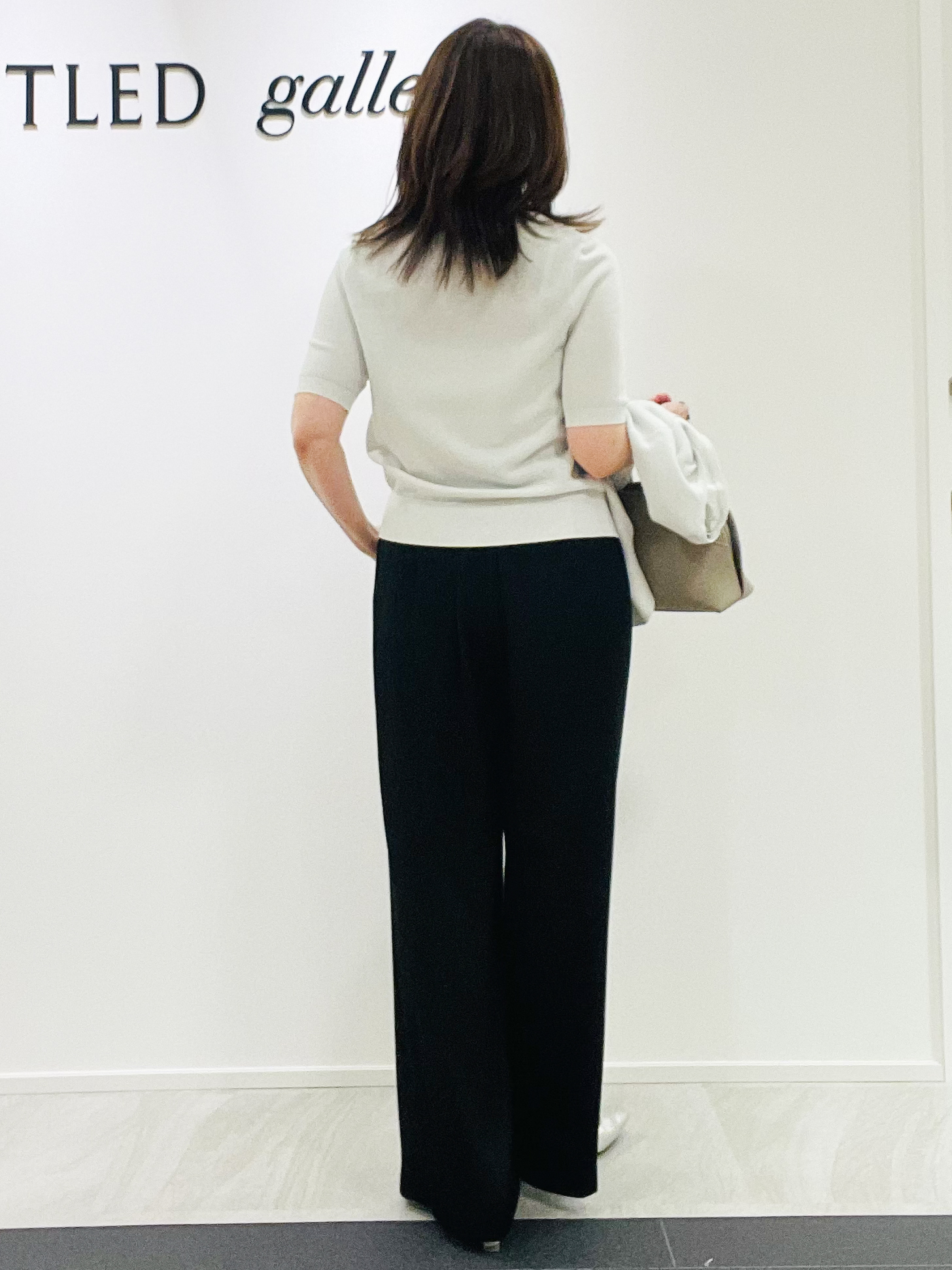 めいさんの「UNTITLED｜【アンサンブル可】ラメ混クルーネックプルオーバー」を使ったコーディネート
