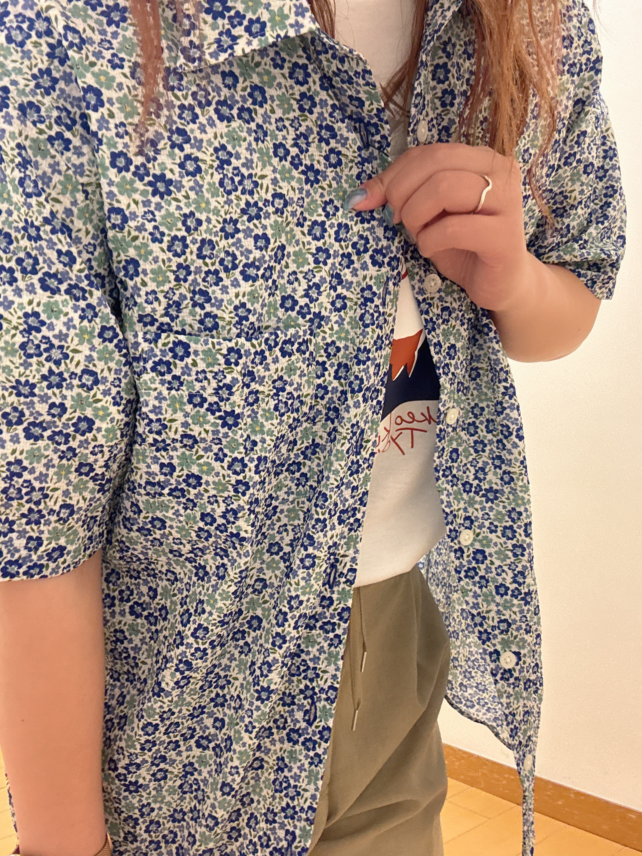 ヒナさんの「TAKEO KIKUCHI｜ポートレートアートＴシャツ」を使ったコーディネート