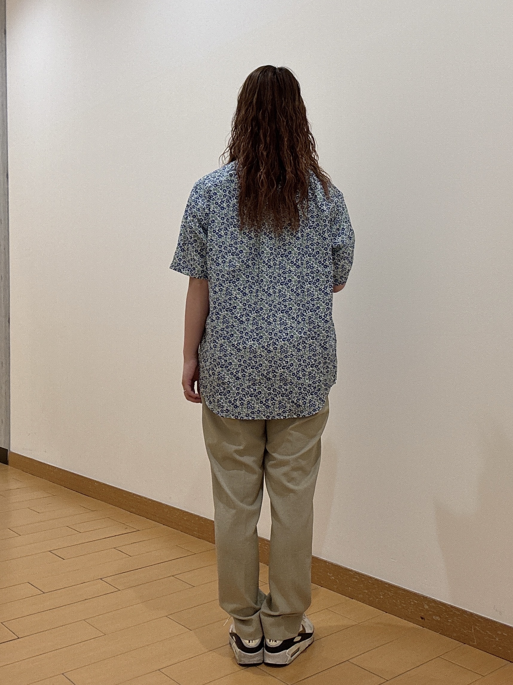 ヒナさんの「TAKEO KIKUCHI｜ポートレートアートＴシャツ」を使ったコーディネート